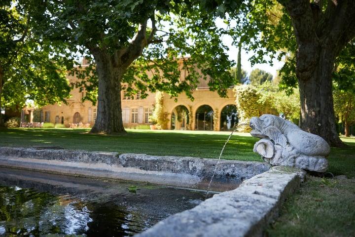 23 - Château de Luberon: Villa: Exterior