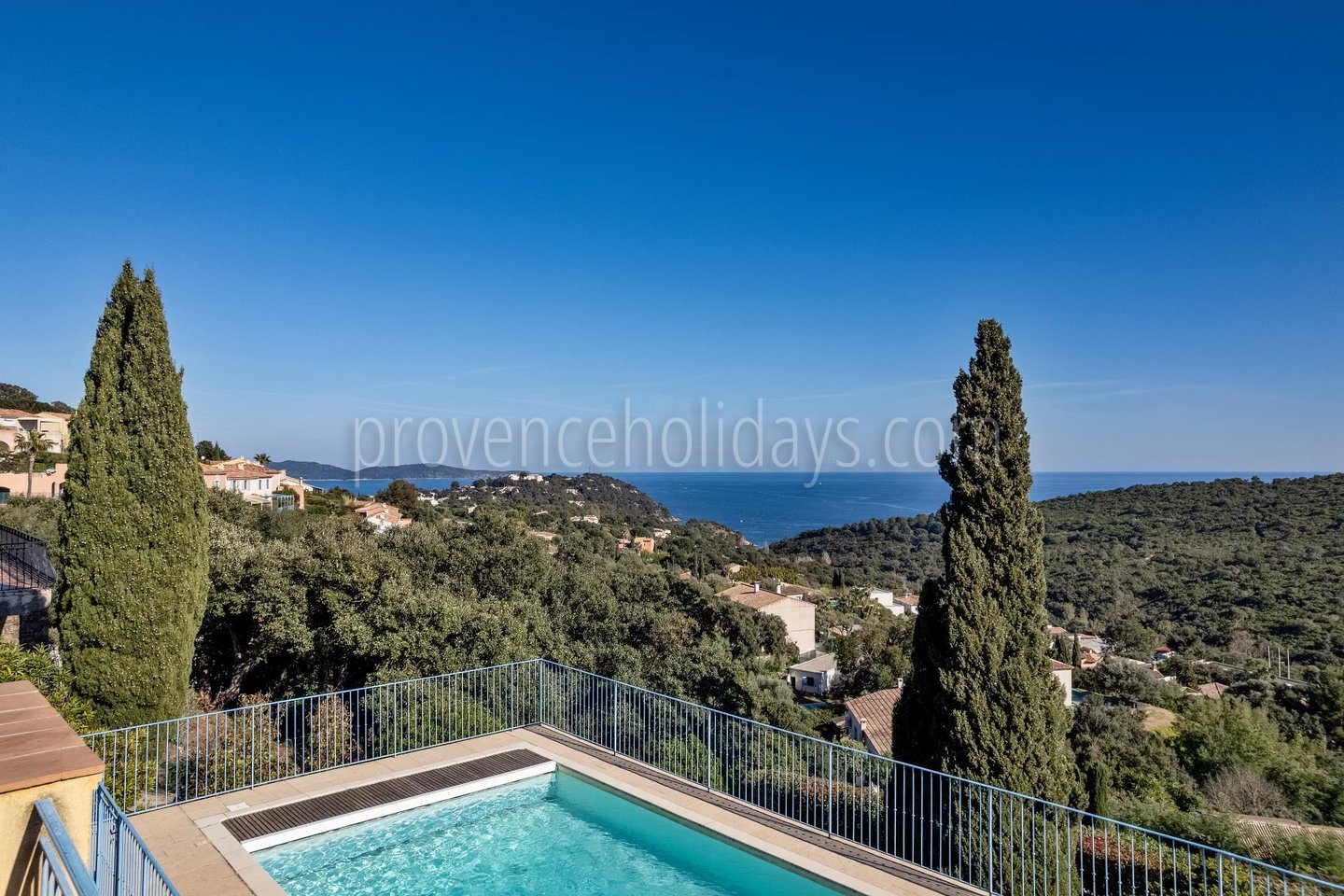 2 - Provençaalse villa in Cavalaire-sur-Mer: Villa: Pool