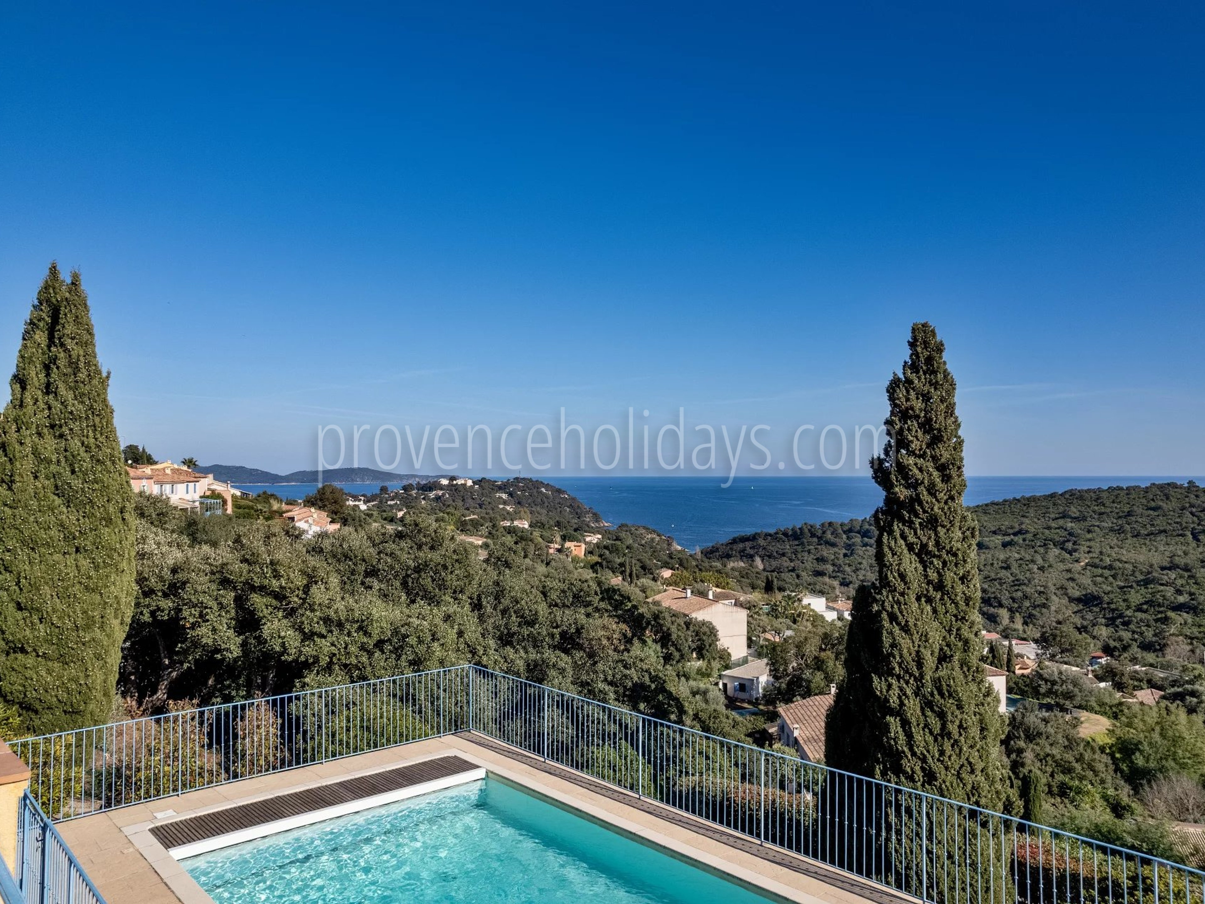 2 - Provençaalse villa in Cavalaire-sur-Mer: Villa: Pool