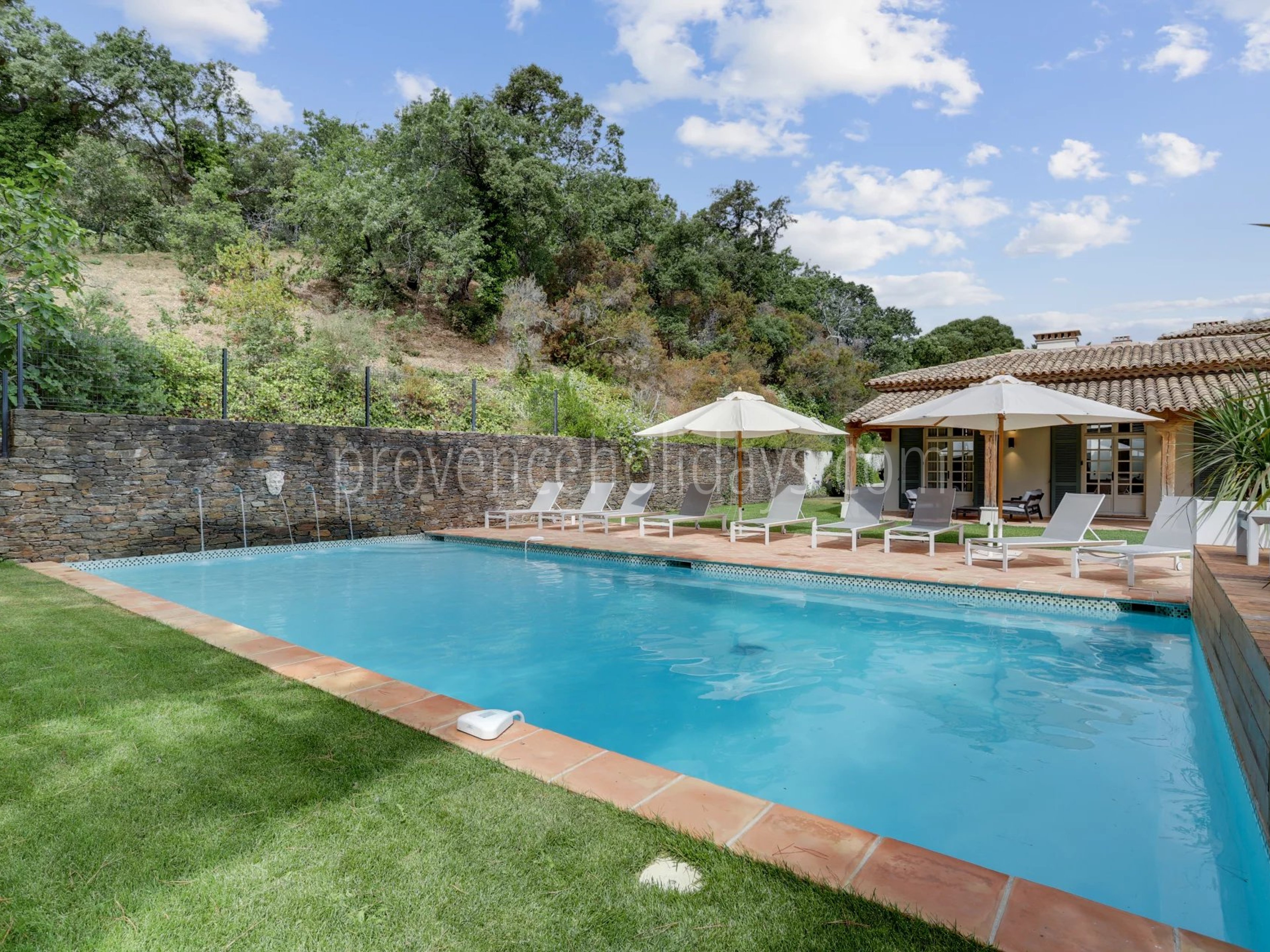 13 - Renovated mas, Ramatuelle: Villa: Pool