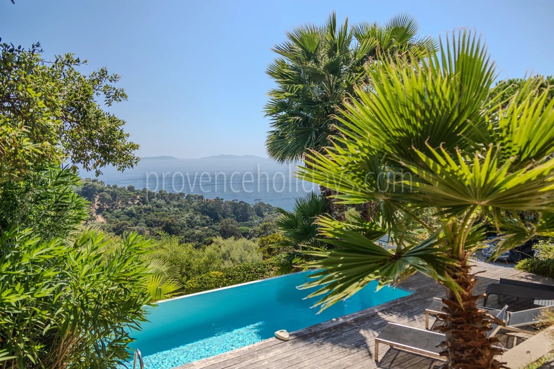 19 - Villa met zwembad in Rayol-Canadel-sur-Mer: Villa: Pool