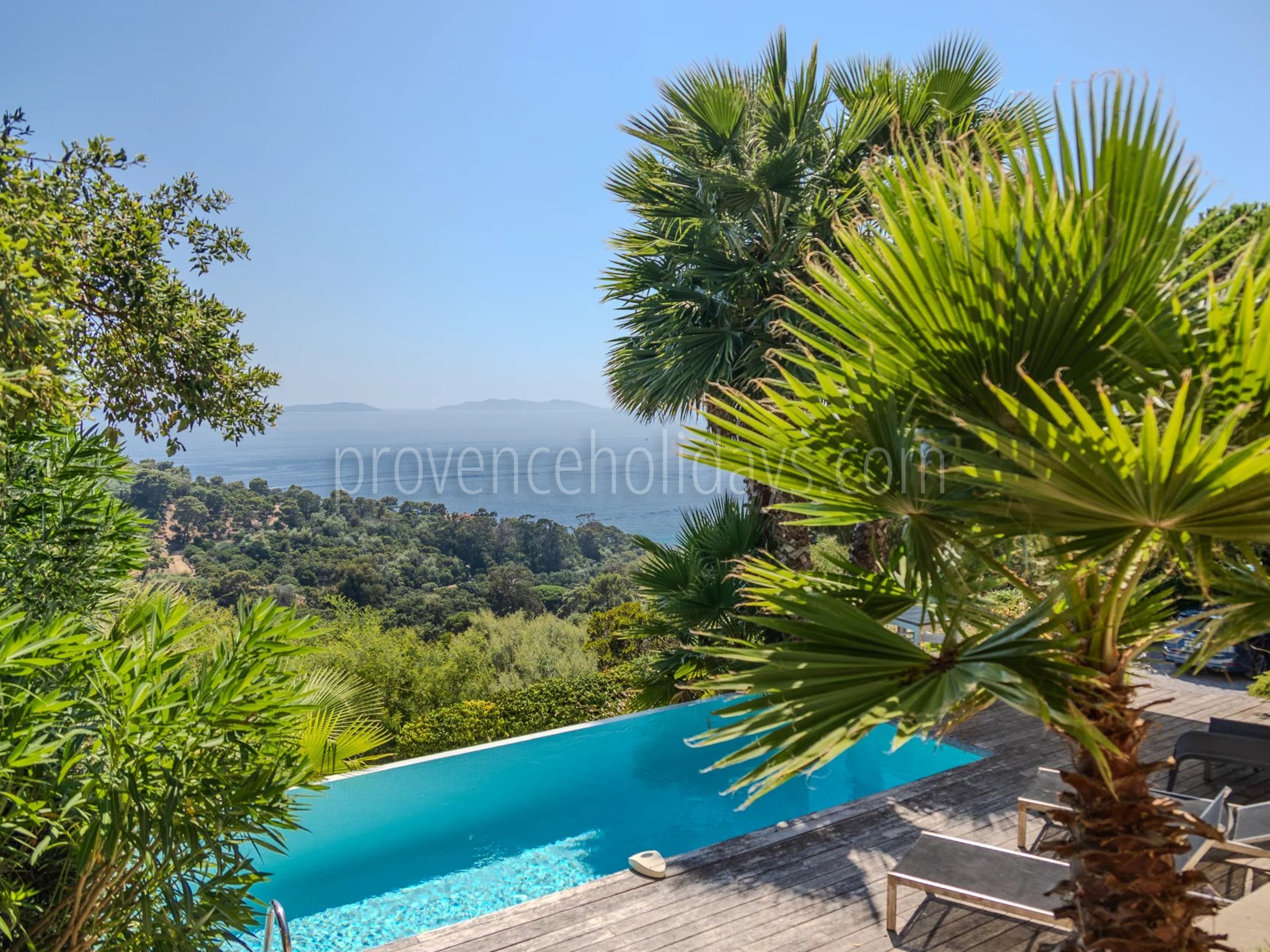 19 - Villa met zwembad in Rayol-Canadel-sur-Mer: Villa: Pool