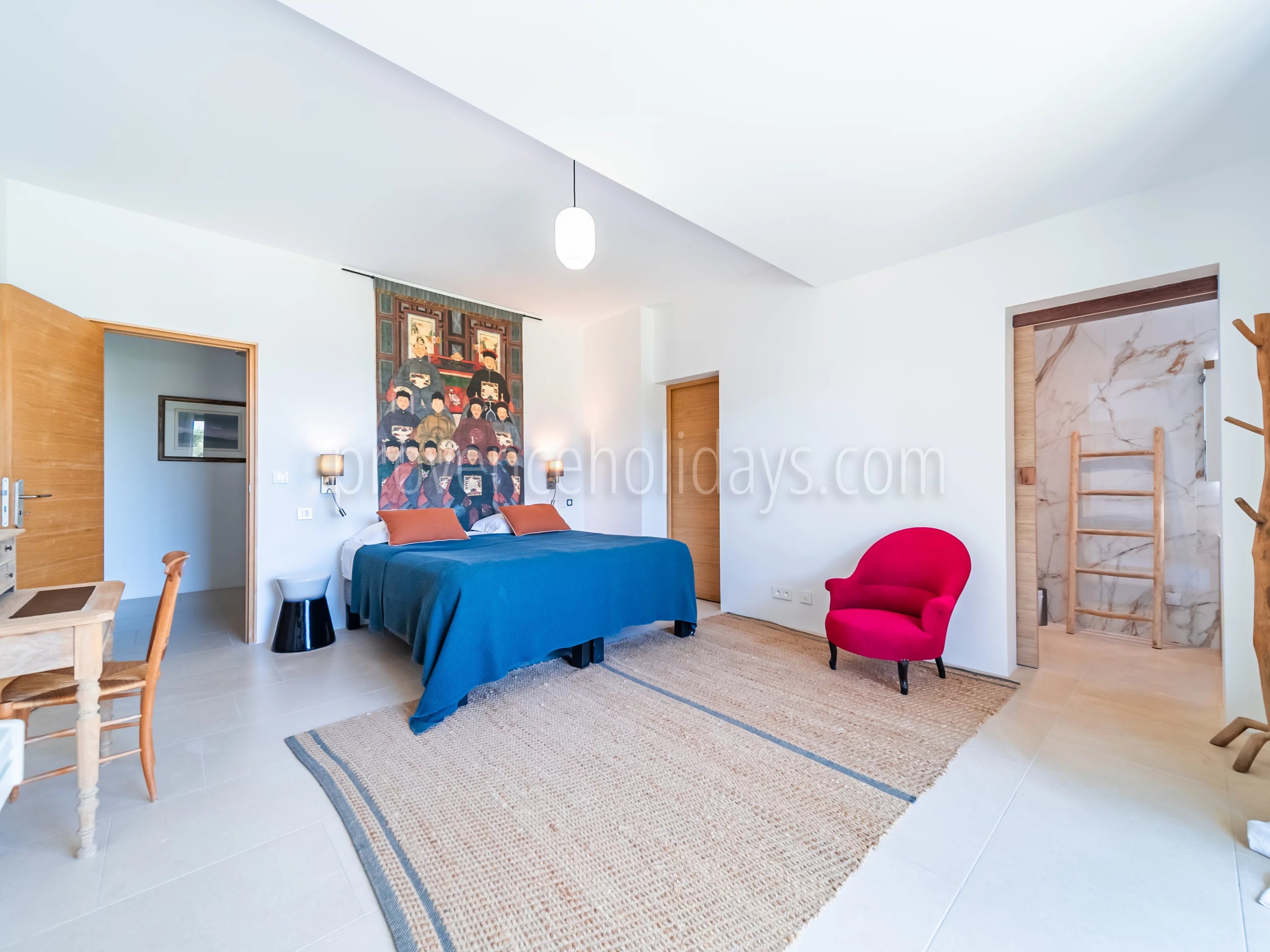 13 - Villa with pool in Gordes: Villa: Bedroom