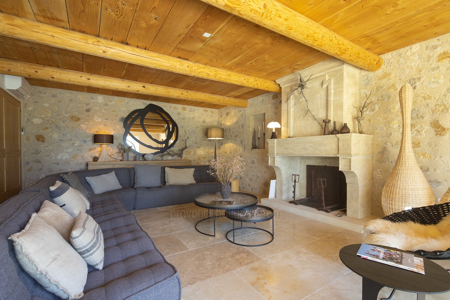 14 - Mas des Thyms: Villa: Interior