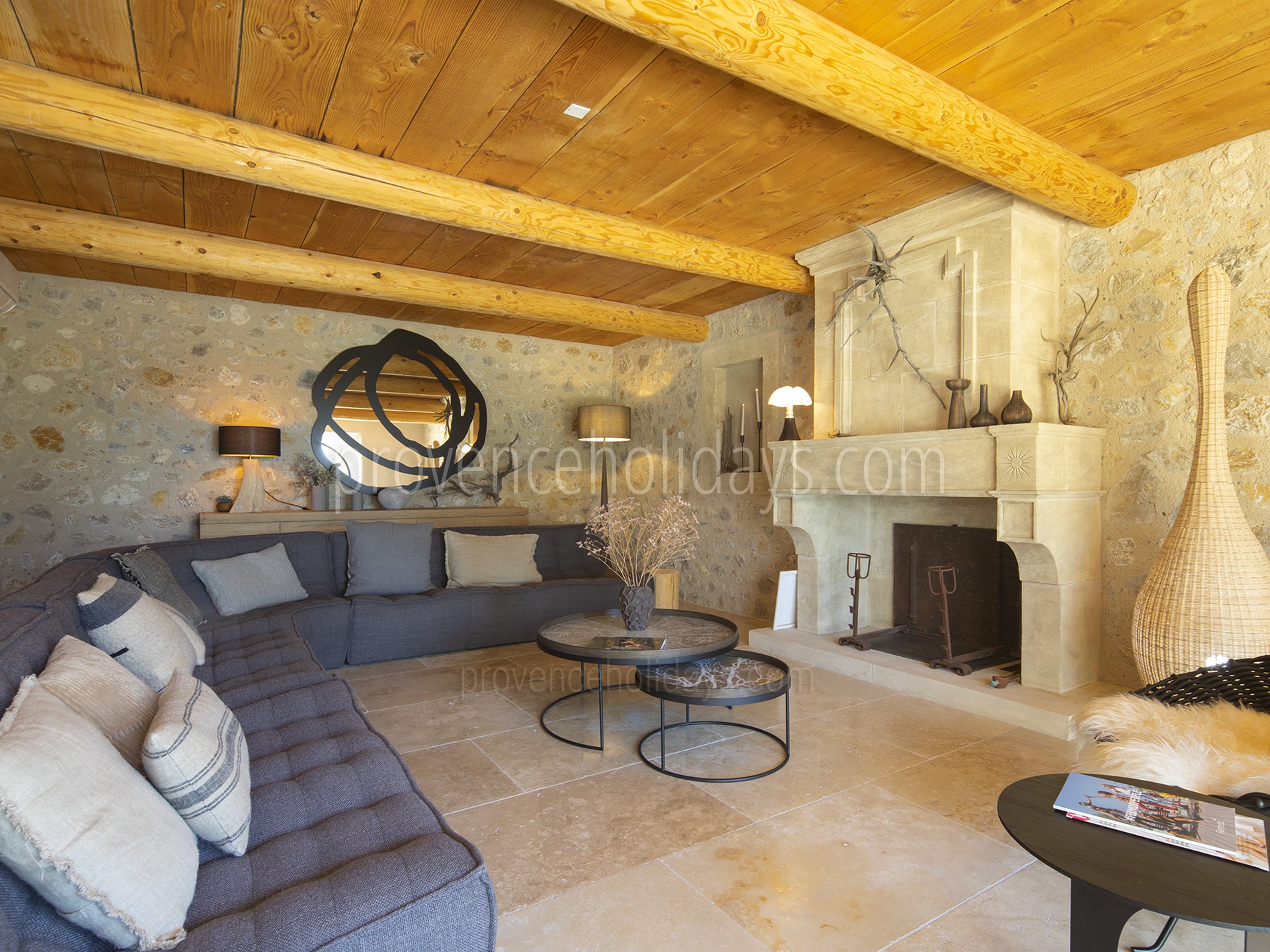 15 - Mas des Thyms: Villa: Interior