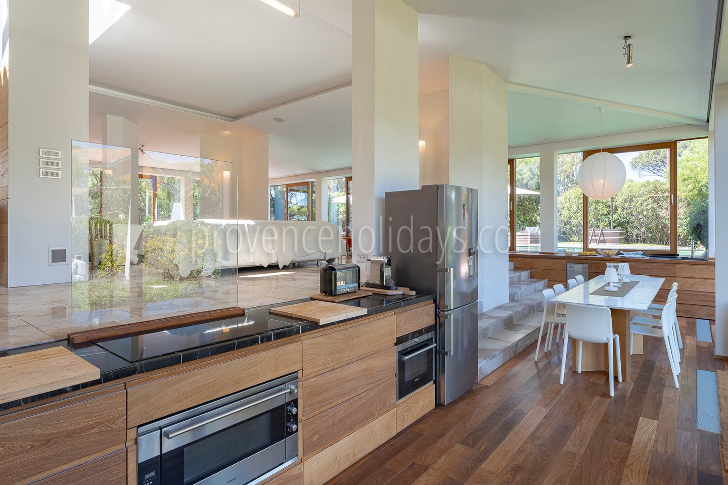 4 - Villa Tahiti: Villa: Interior