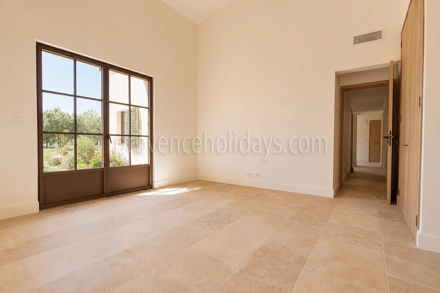 26 - Mas contemporain à Eygalières: Villa: Bedroom