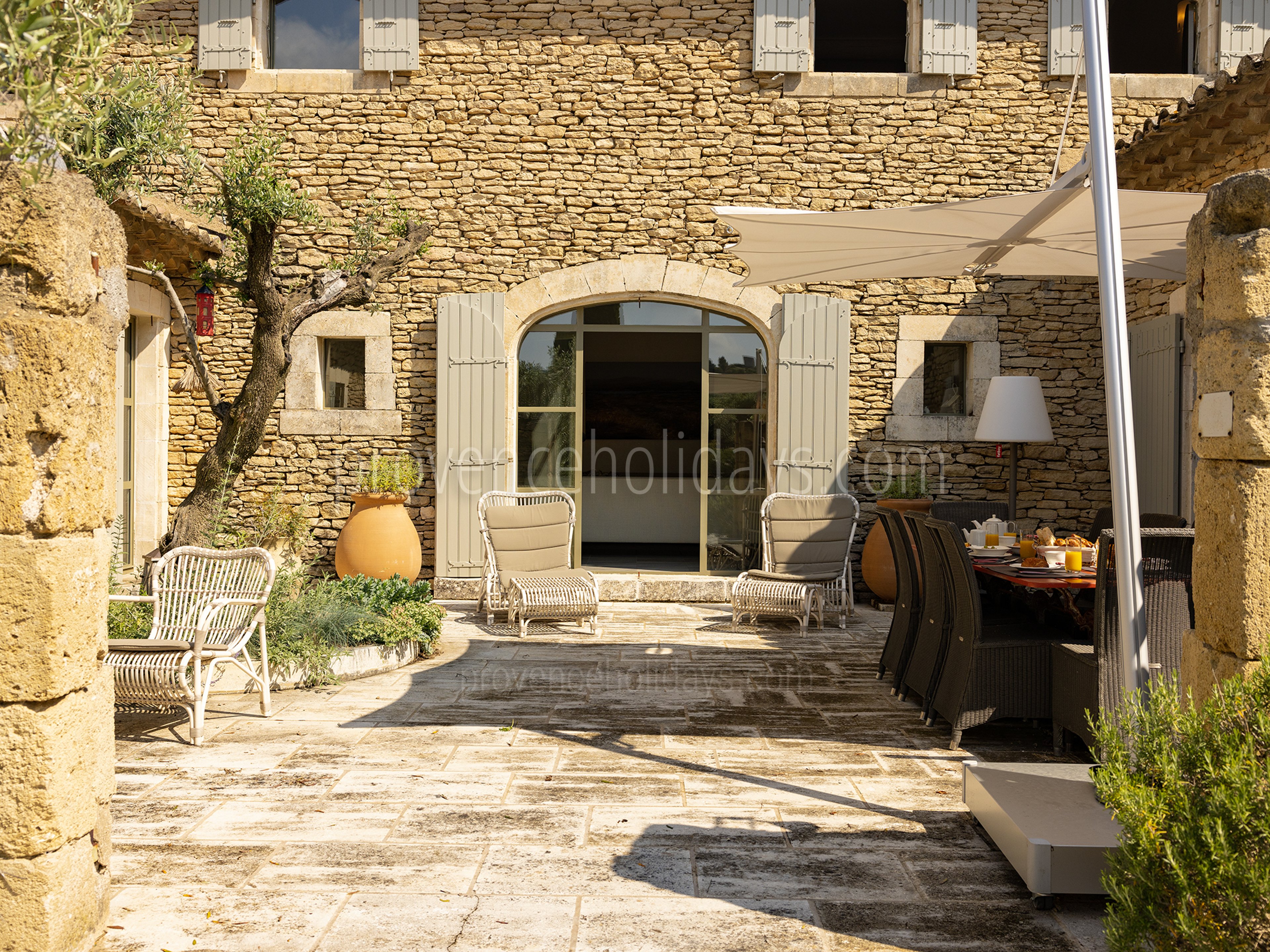12 - Mas de Tournesol: Villa: Exterior