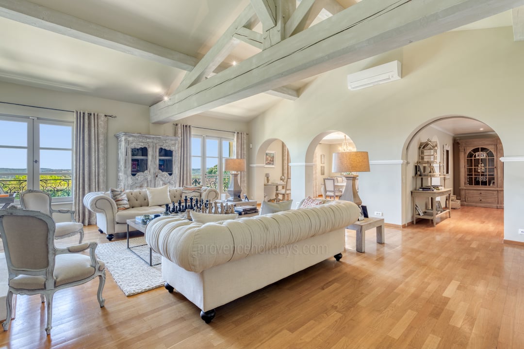 5 - Bastide Eternelle: Villa: Interior