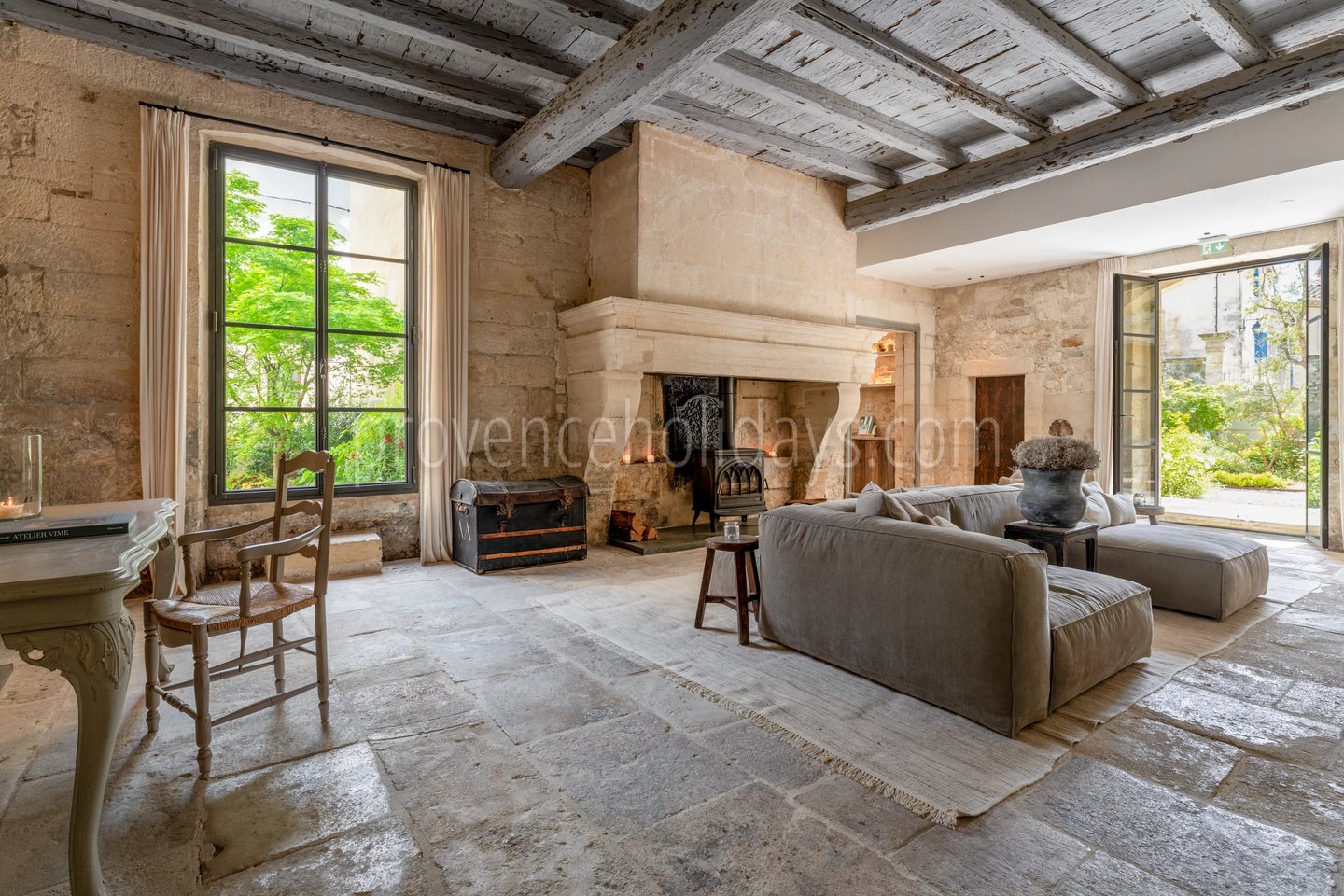 3 - Restored residence in Saint-Rémy-de-Provence: Villa: Interior