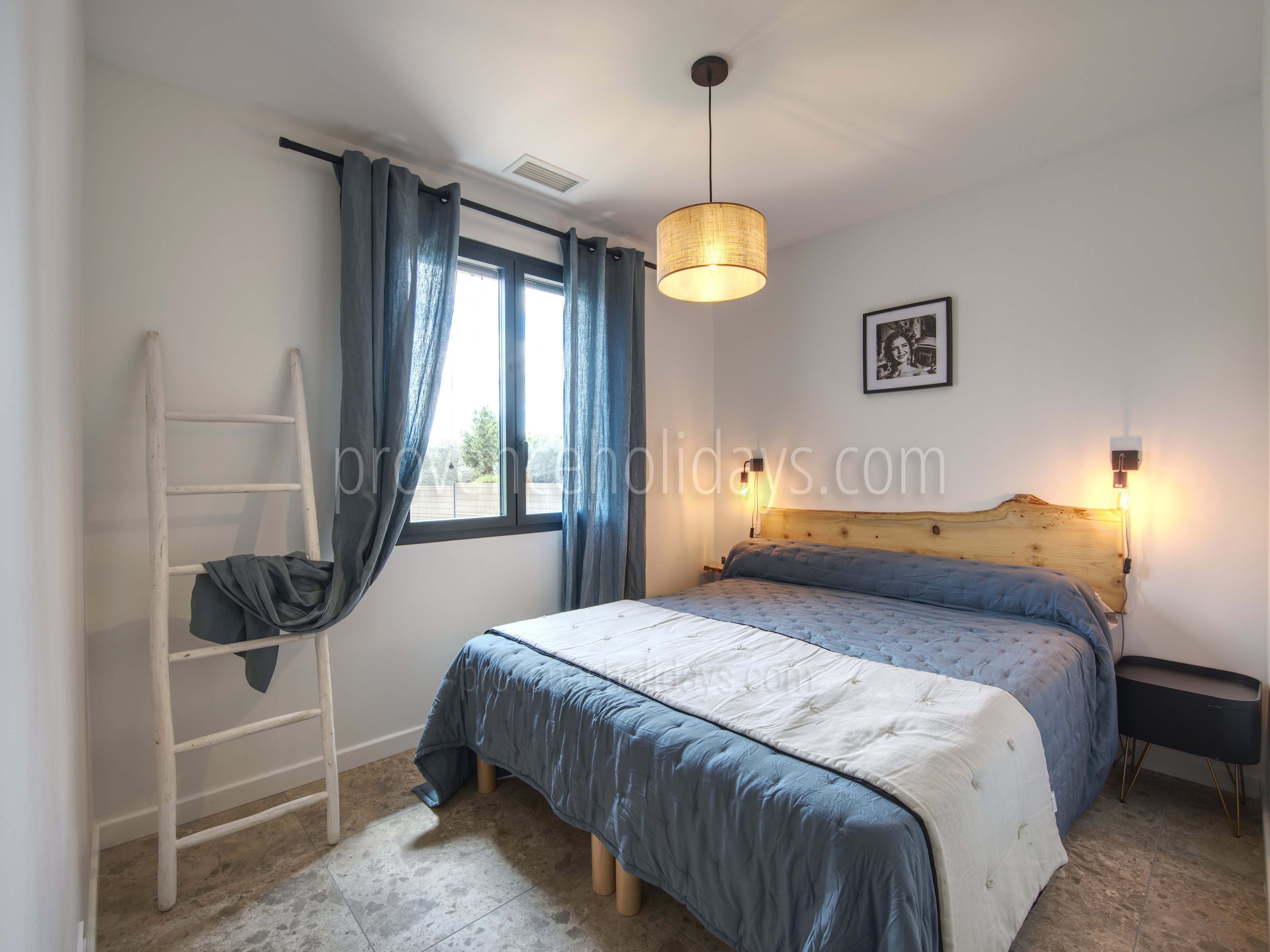 20 - Mazet du Paradou: Villa: Bedroom