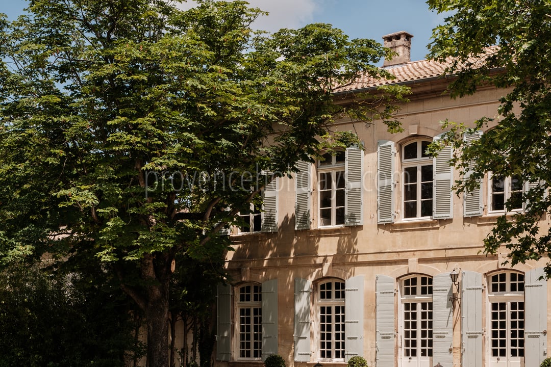 12 - La Bastide du Millénaire: Villa: Exterior