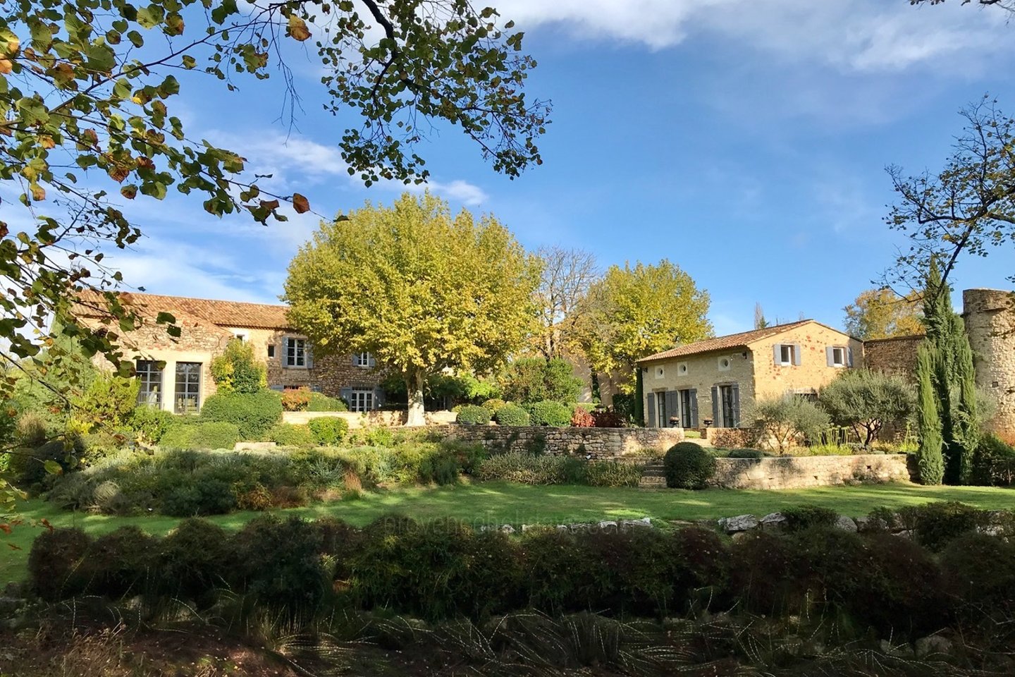 1 - Bastide de Goult: Villa: Exterior