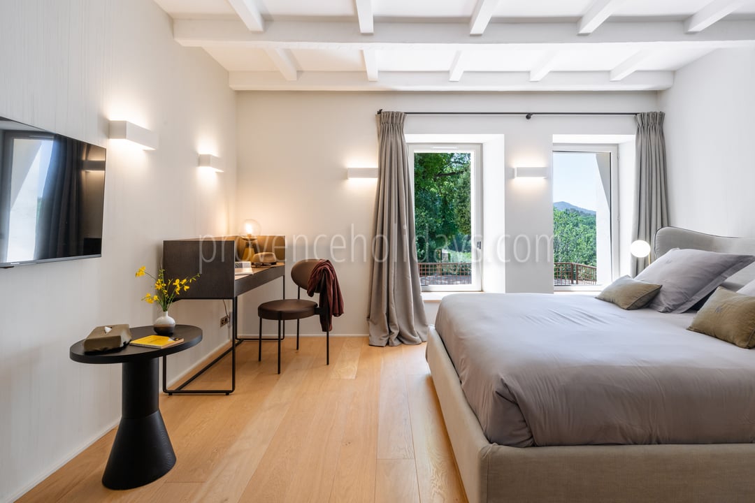 7 - Villa Olive: Villa: Bedroom