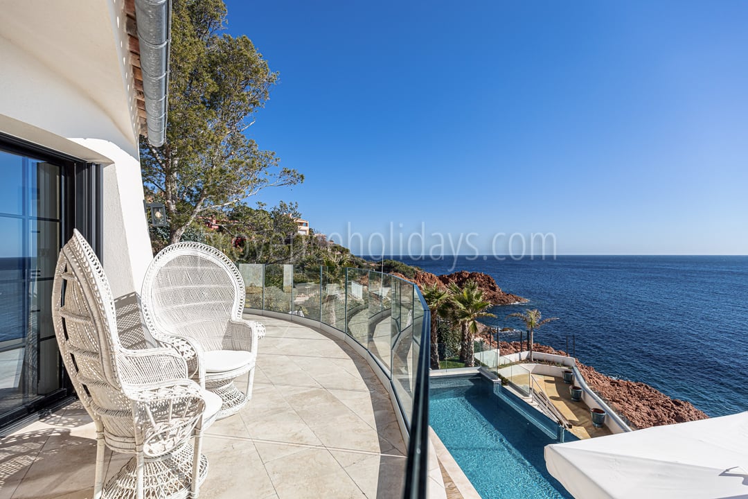 20 - Villa du Rocher: Villa: Exterior