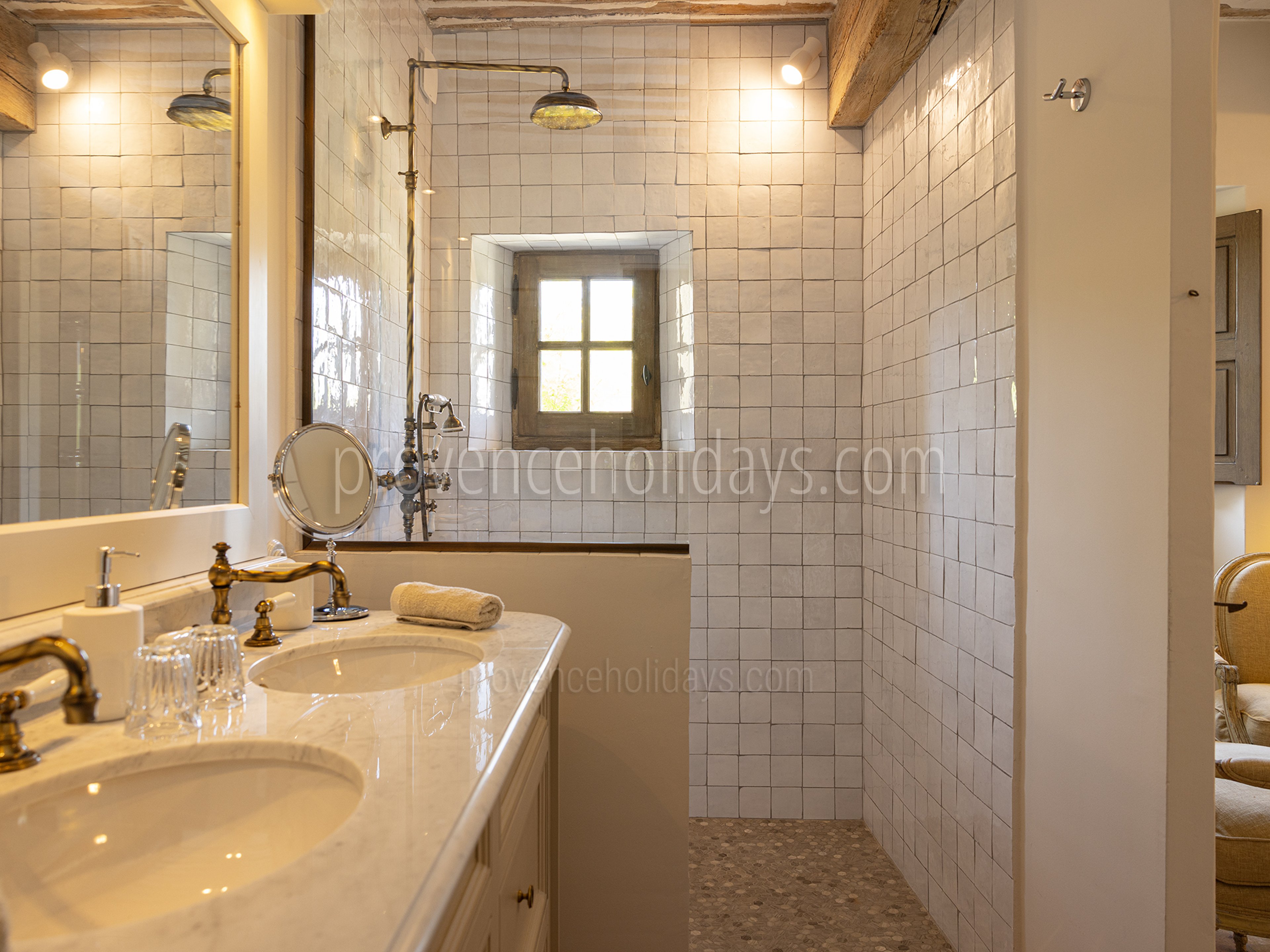 86 - Grand Mas d\'Oppède: Villa: Bathroom