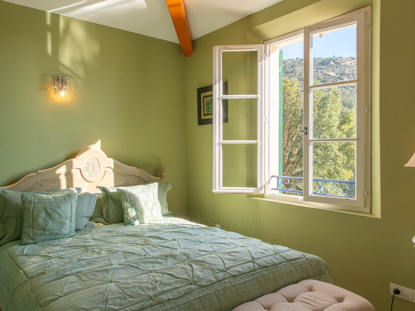5 - Villa Grimaldi: Villa: Bedroom