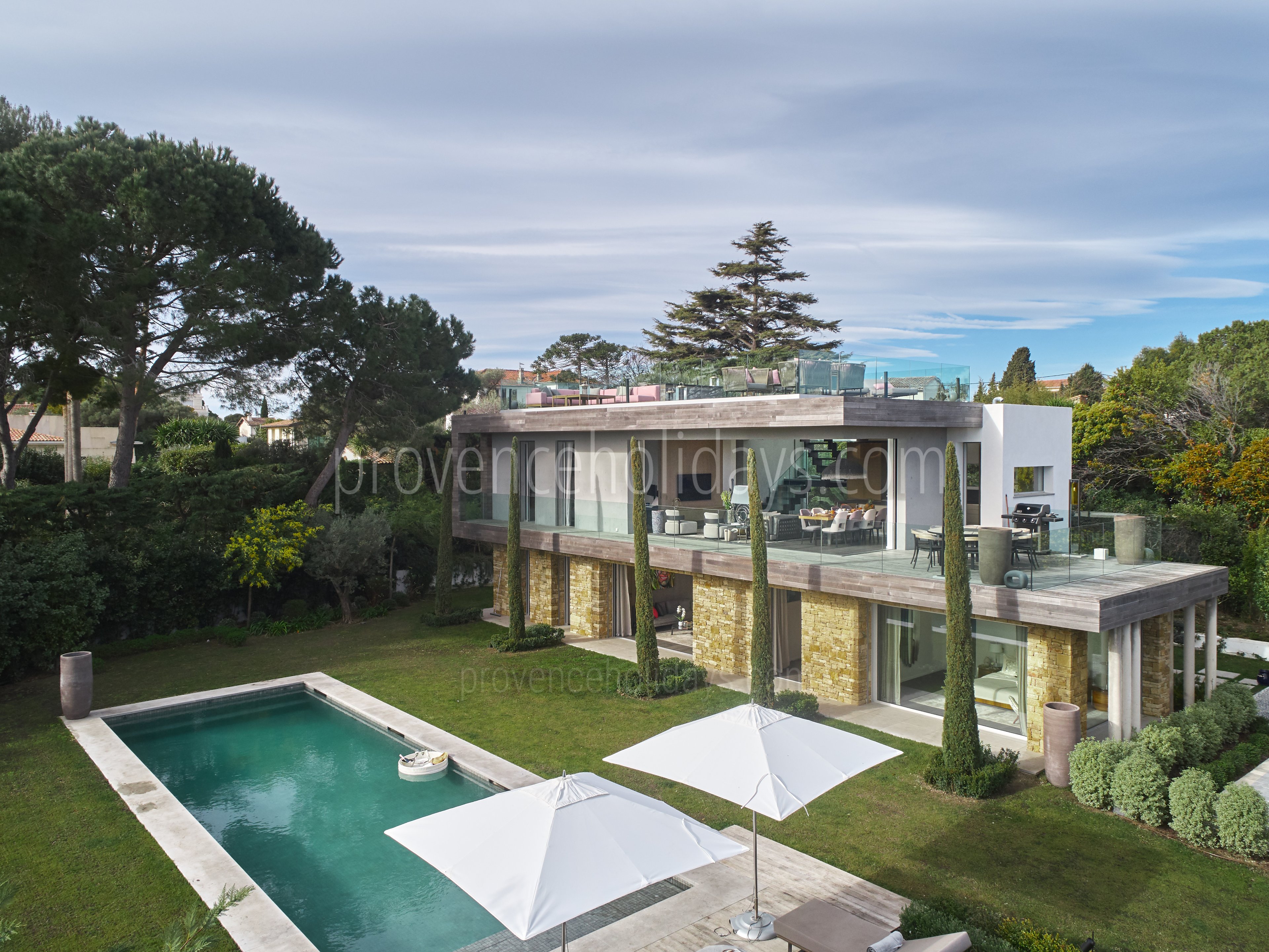 35 - Villa du Cap: Villa: Exterior