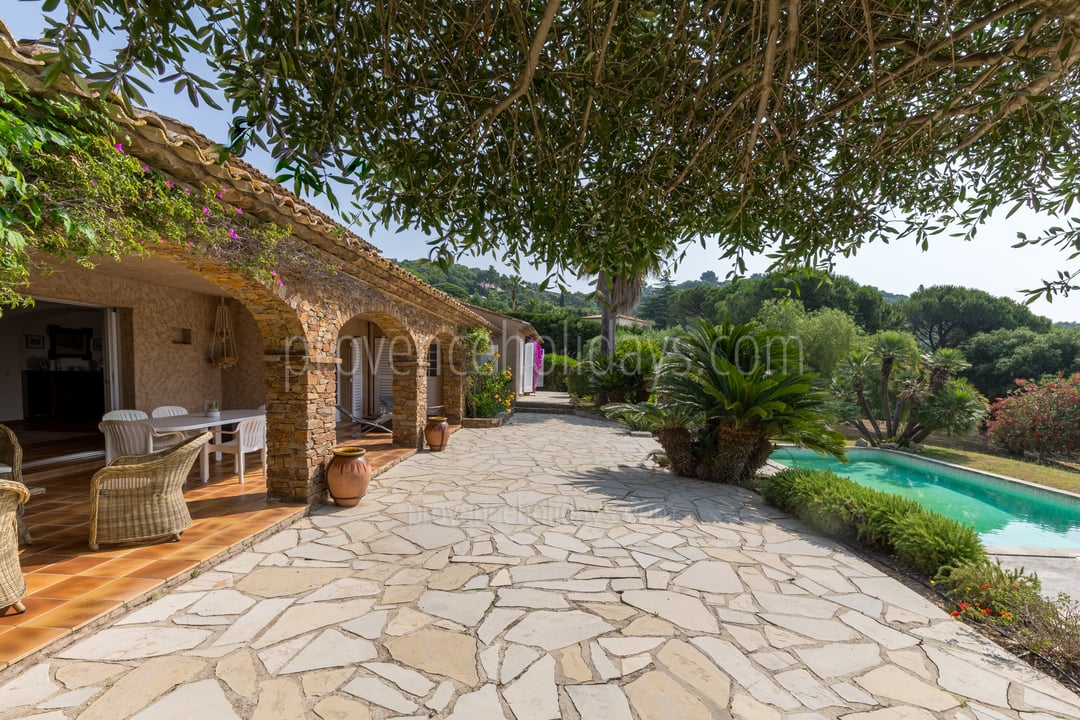 19 - Mas Serpentine: Villa: Exterior