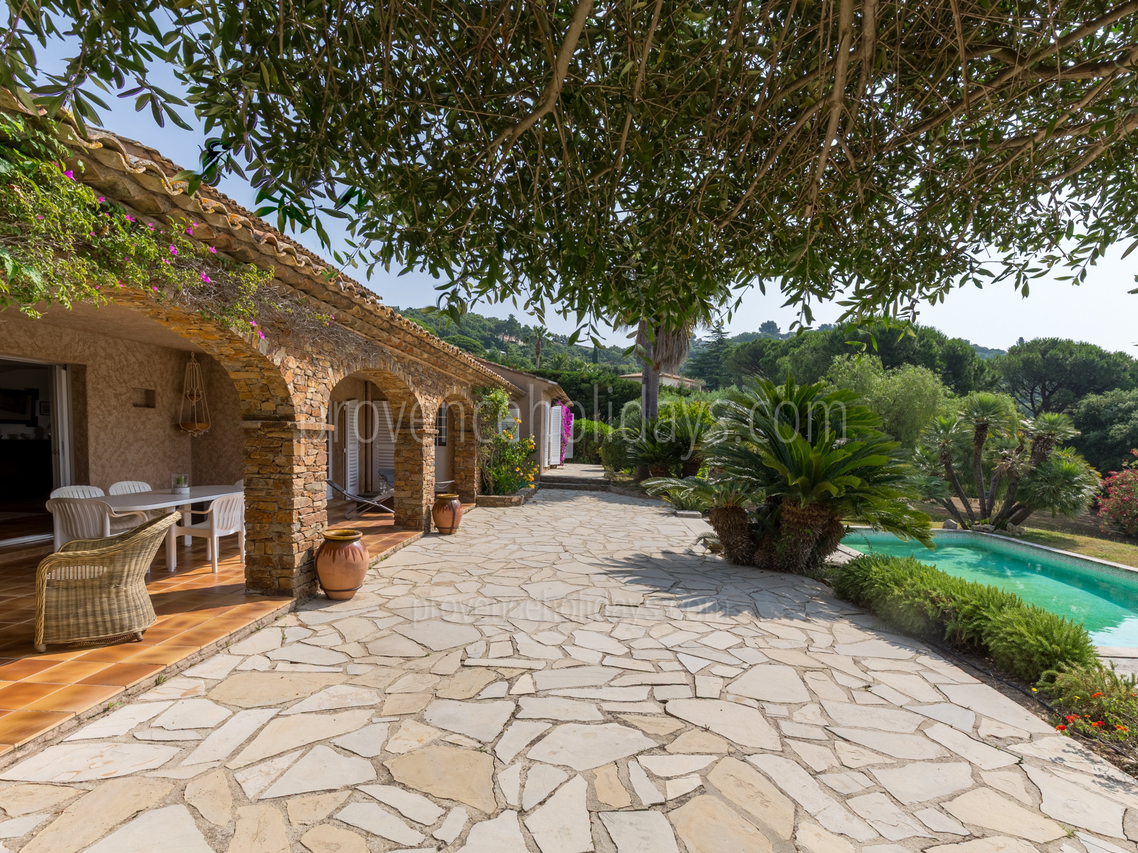 19 - Mas Serpentine: Villa: Exterior