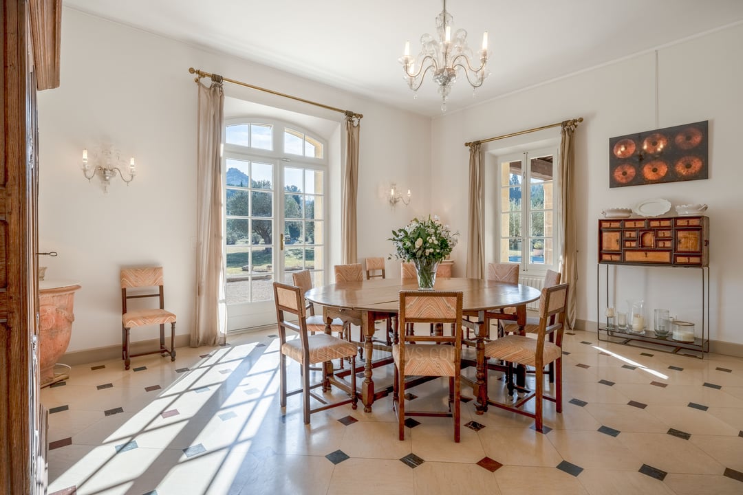 35 - Mas des Trois Cyprès: Villa: Interior