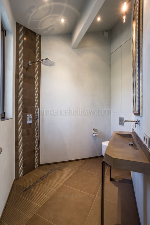 31 - Le Mas du Vallon: Villa: Bathroom