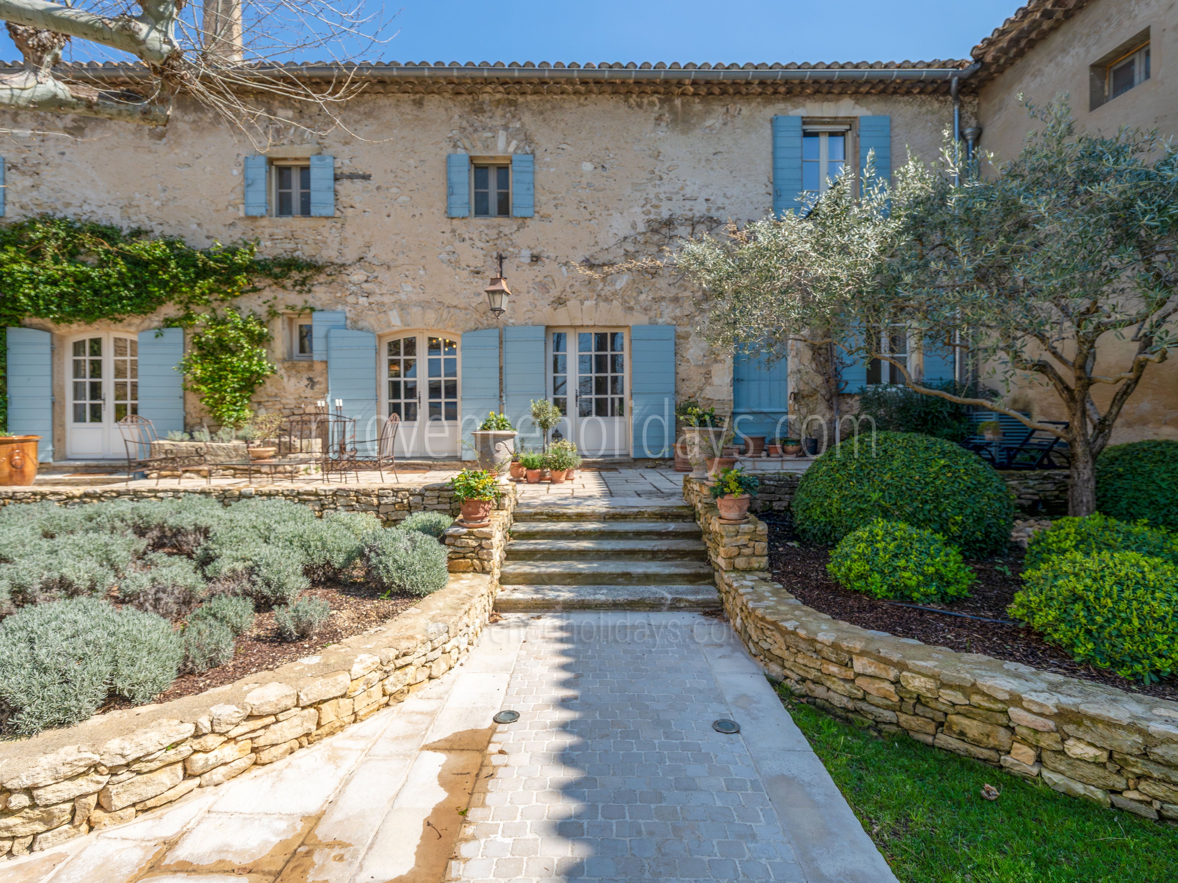 1 - L\'Écrin de Lagnes: Villa: Exterior