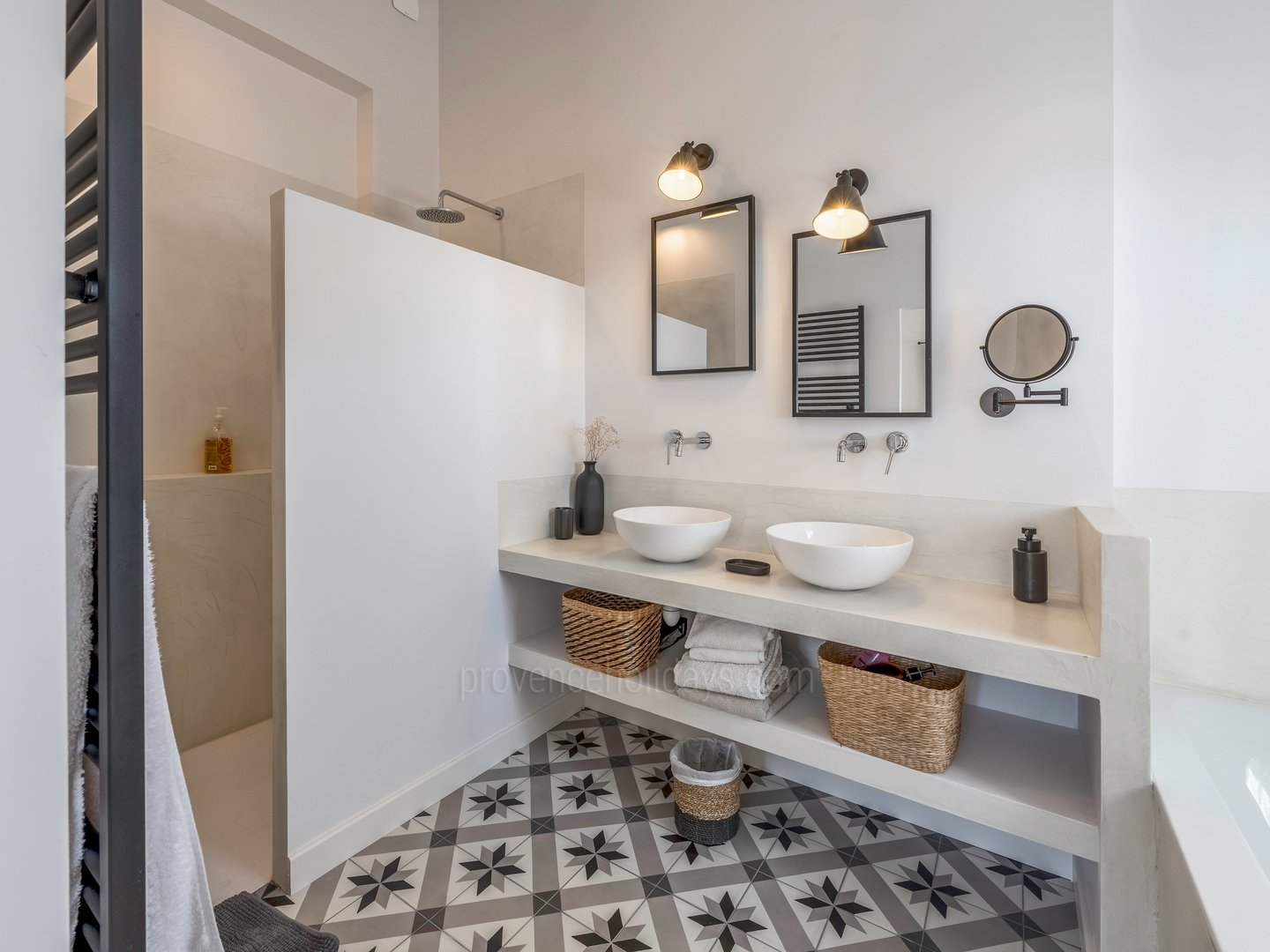 29 - La Vieille Grange: Villa: Bathroom 3