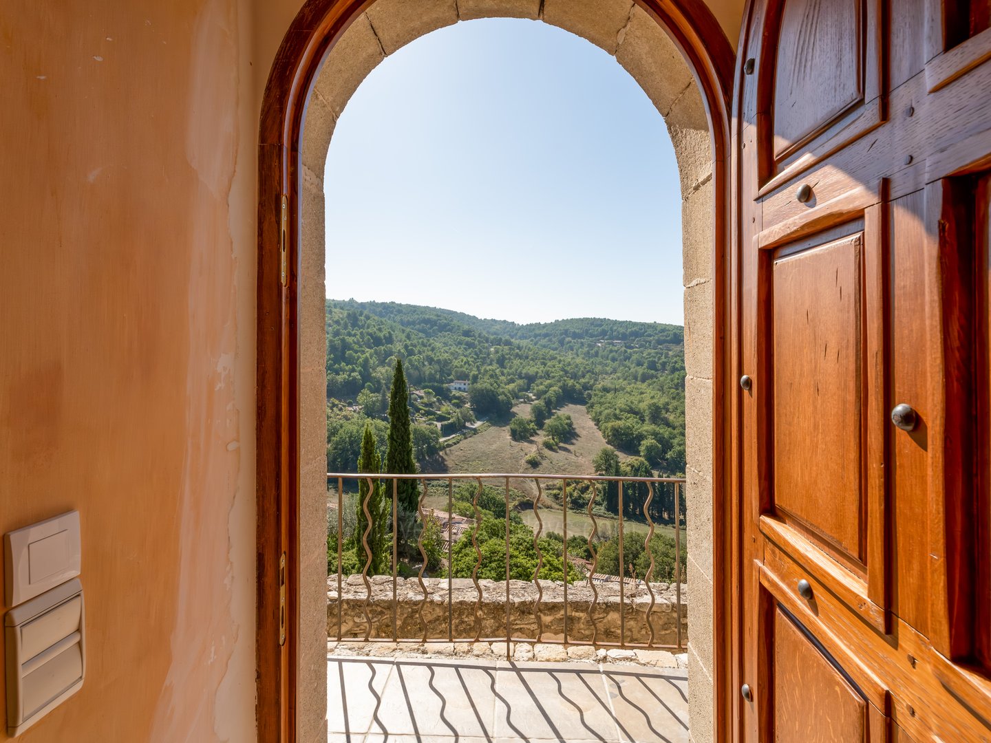 71 - Château de la Roque: Villa: Exterior