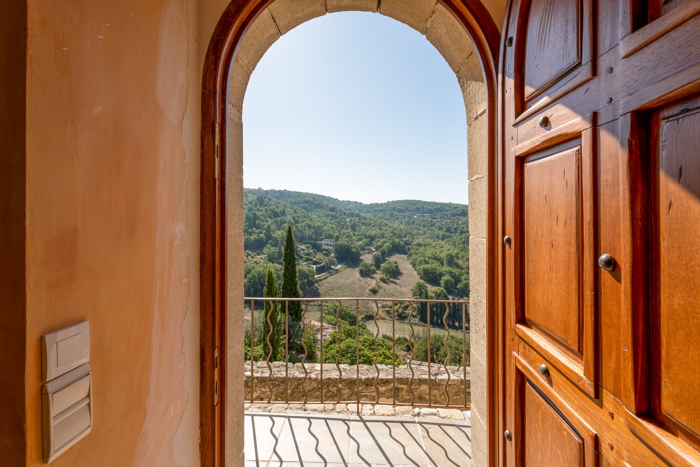 71 - Château de la Roque: Villa: Exterior