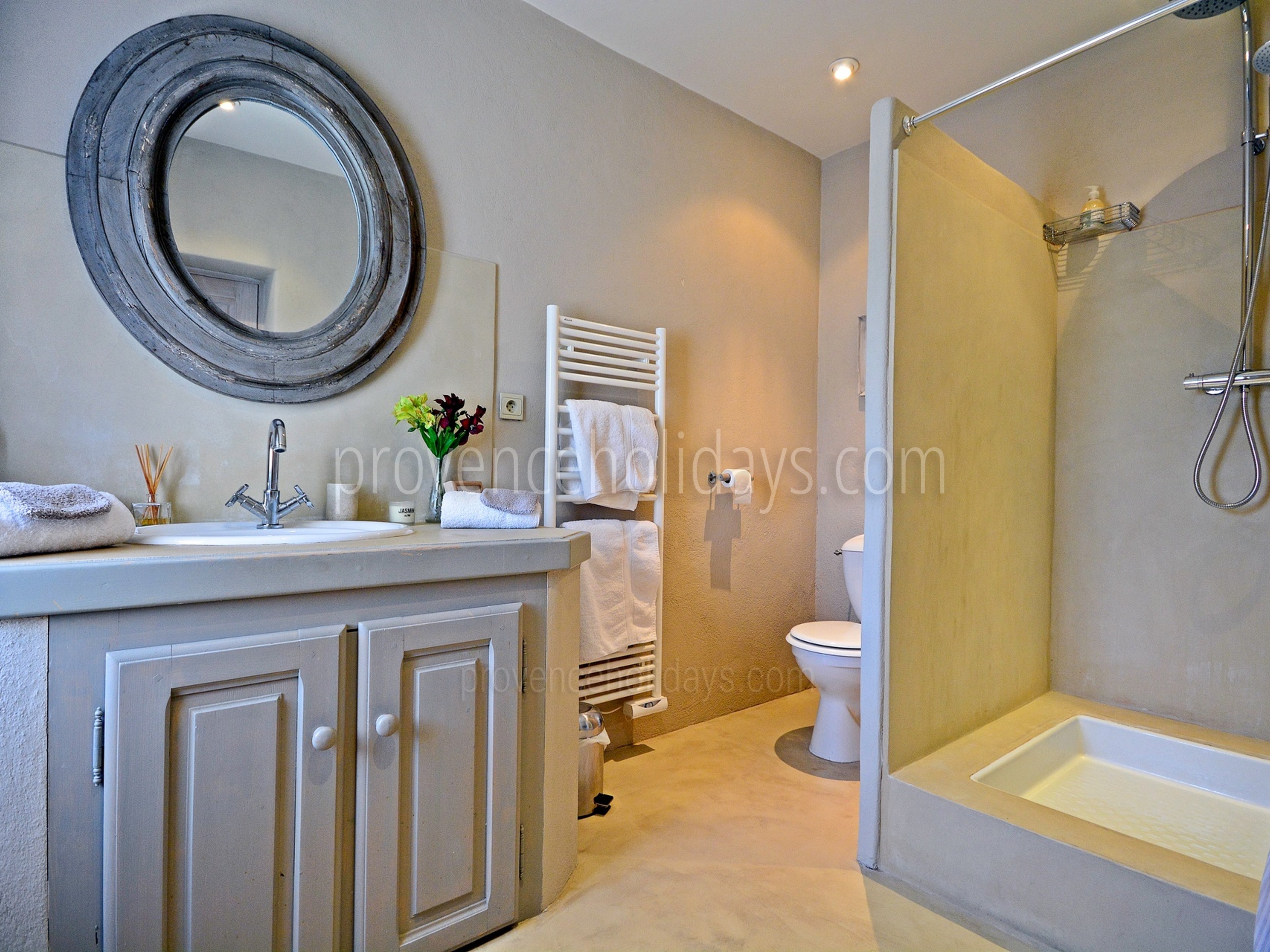 35 - Mas Goult: Villa: Bathroom
