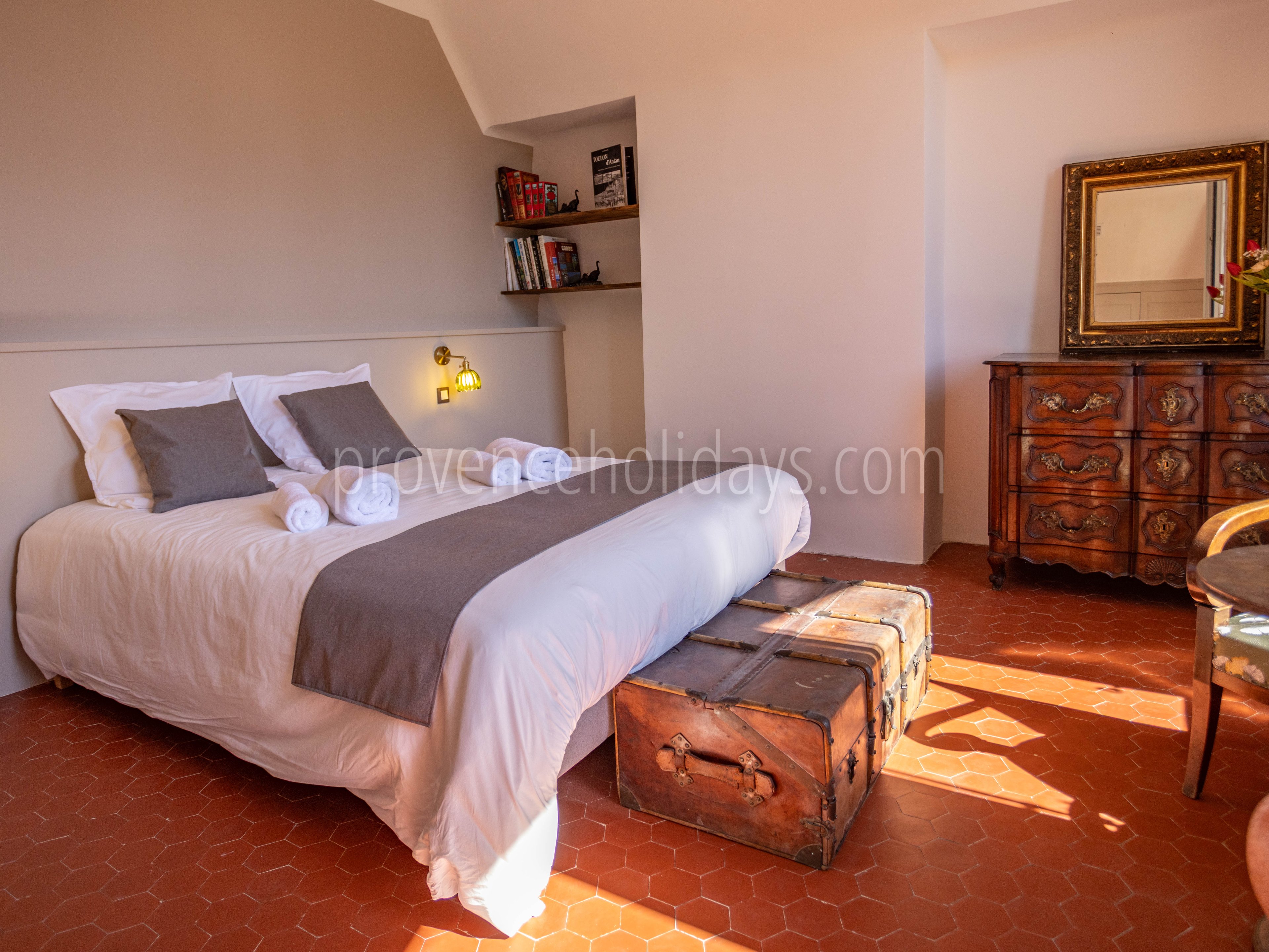 12 - Domaine Ora: Villa: Bedroom