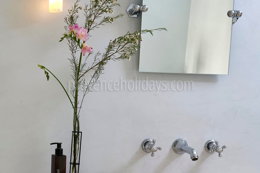 69 - Maison Tourelle: Villa: Bathroom