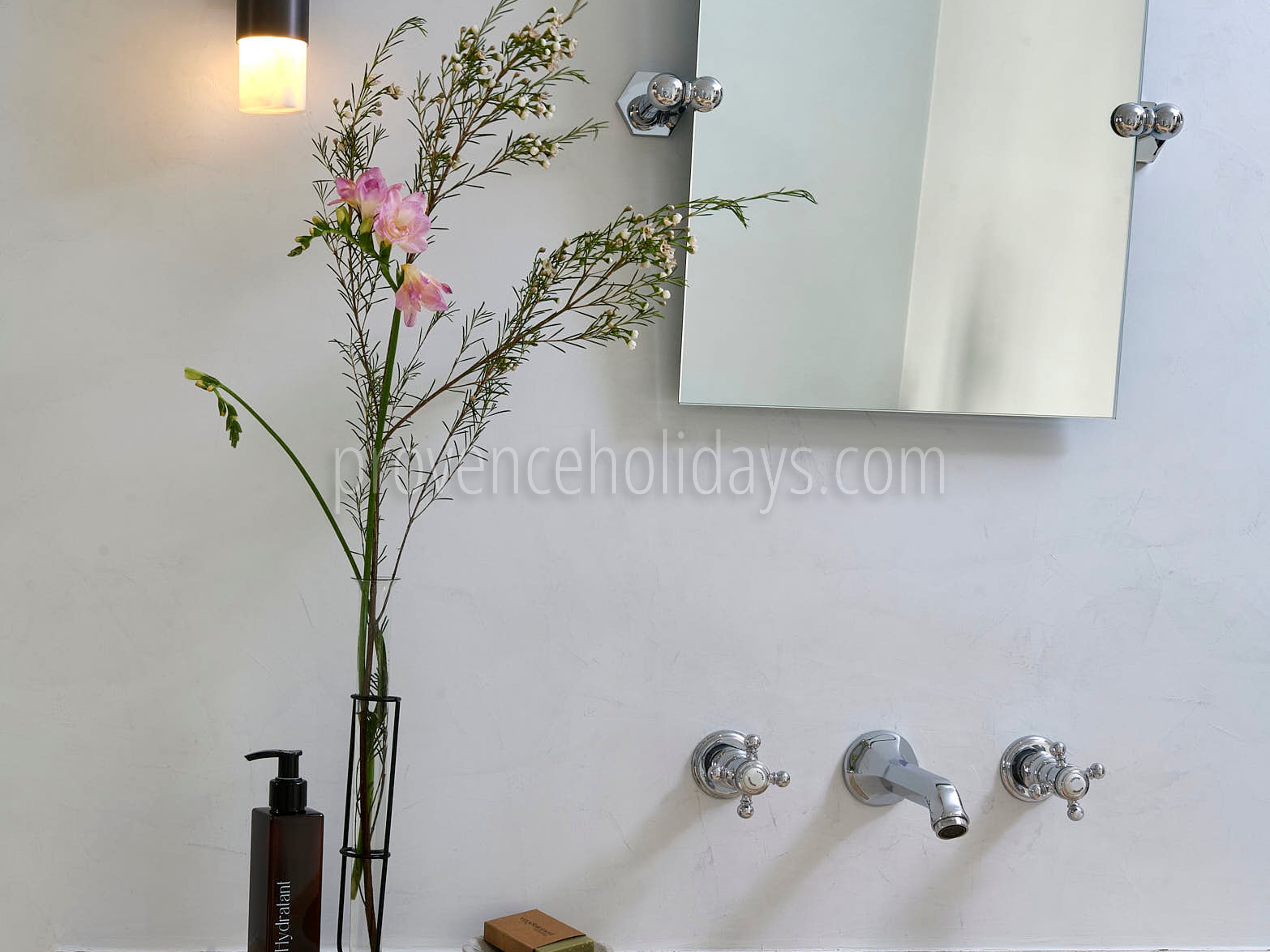 69 - Maison Tourelle: Villa: Bathroom
