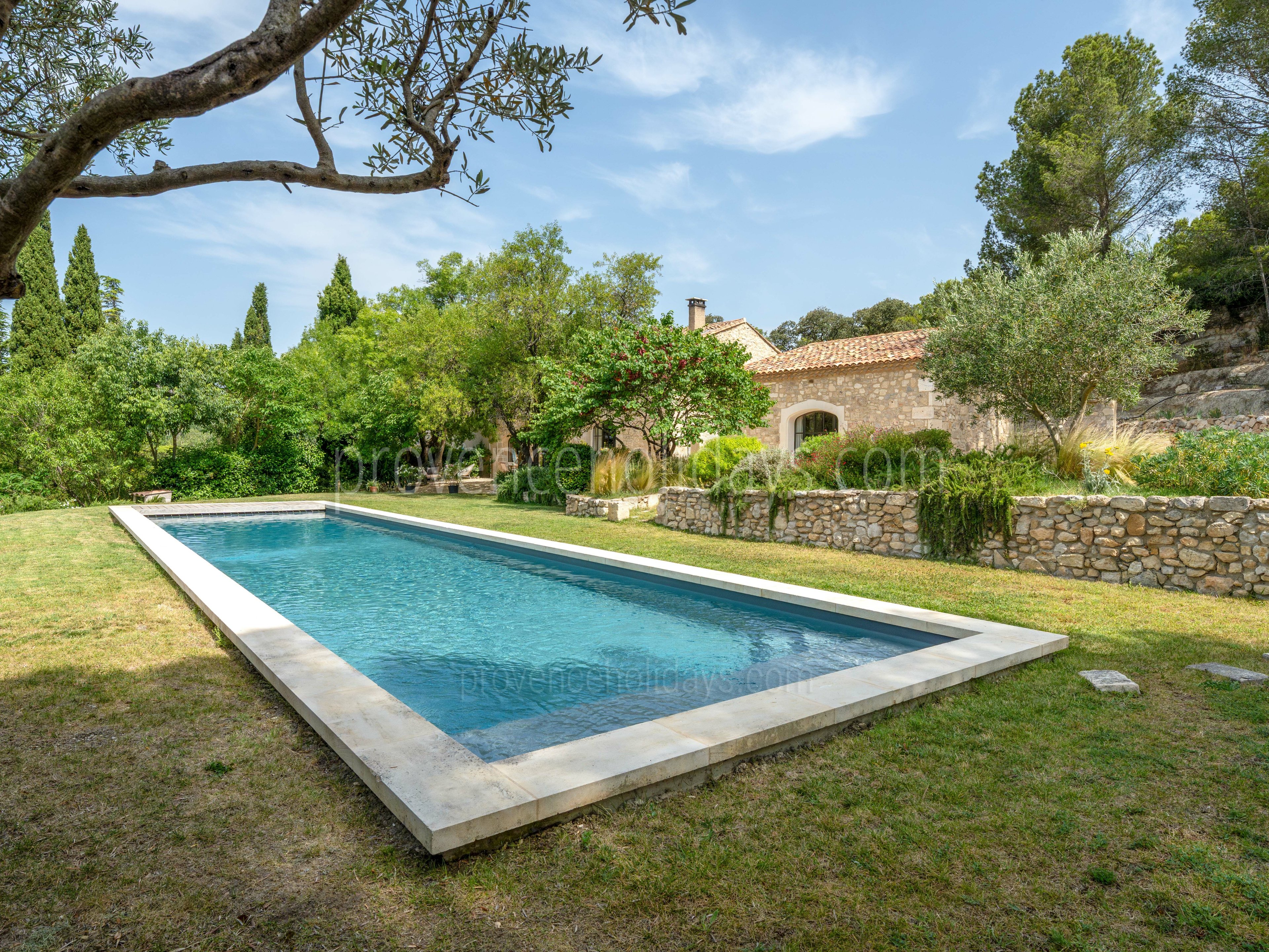 37 - Mas des Roches: Villa: Pool