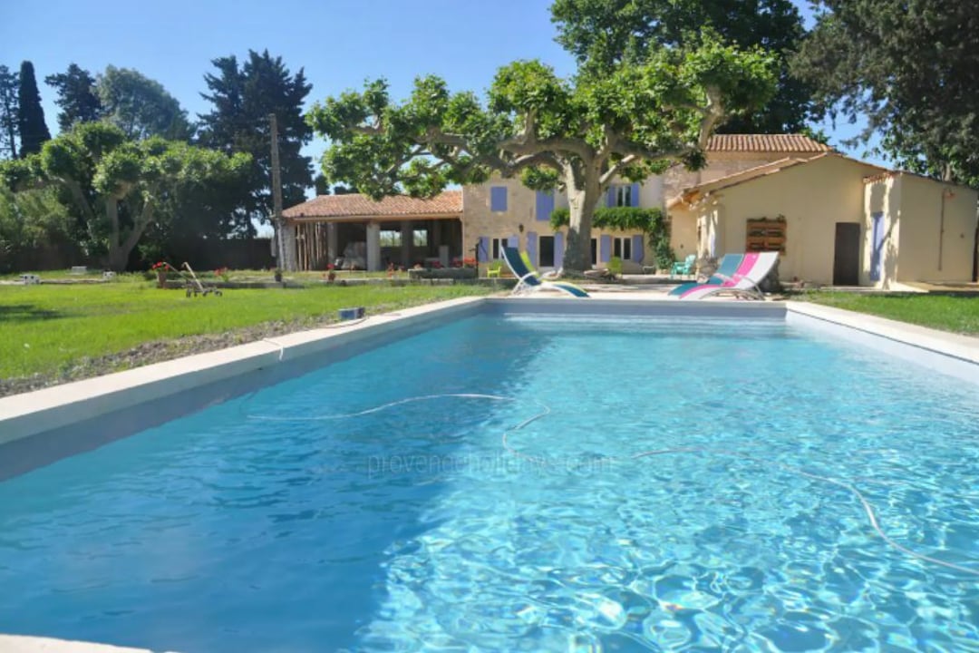 -1 - La Manade: Villa: Pool