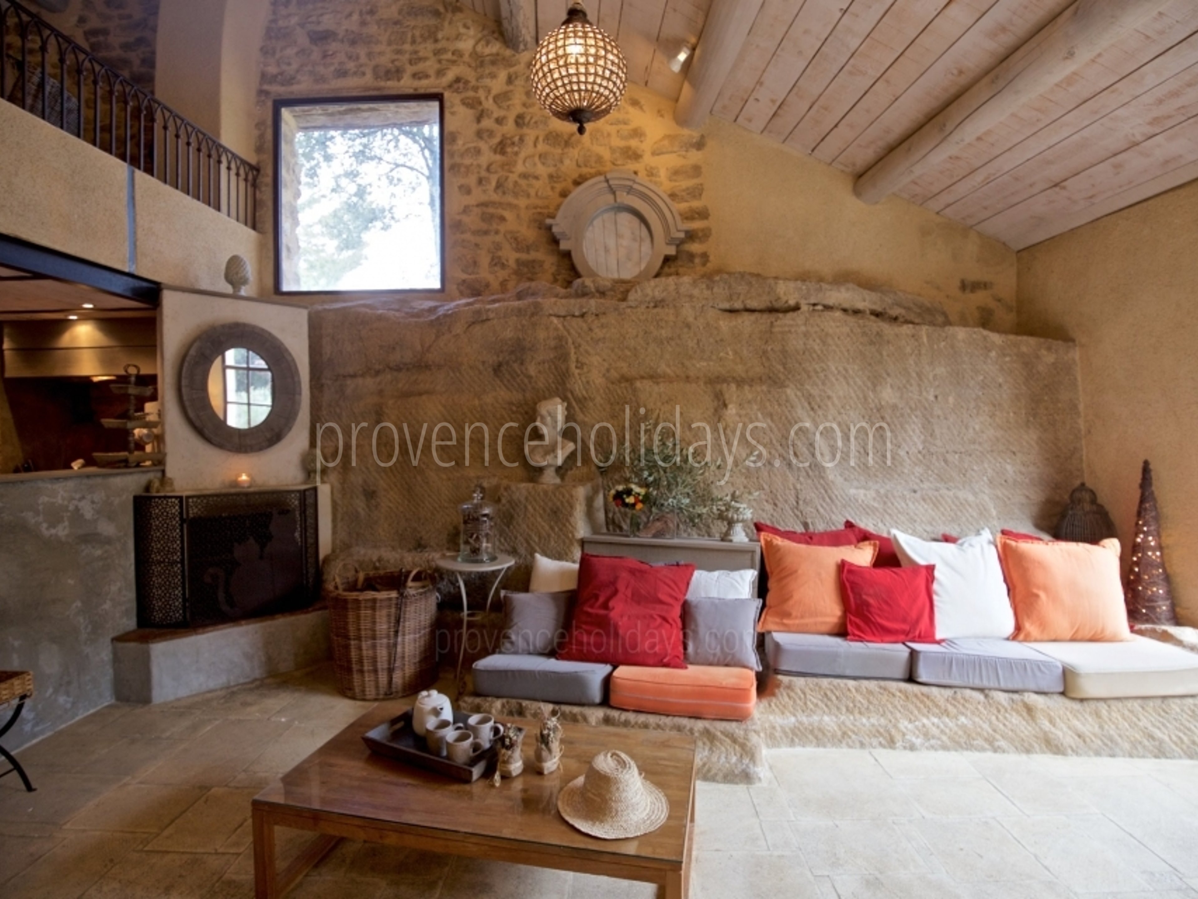 12 - Mas de Beaumes: Villa: Interior