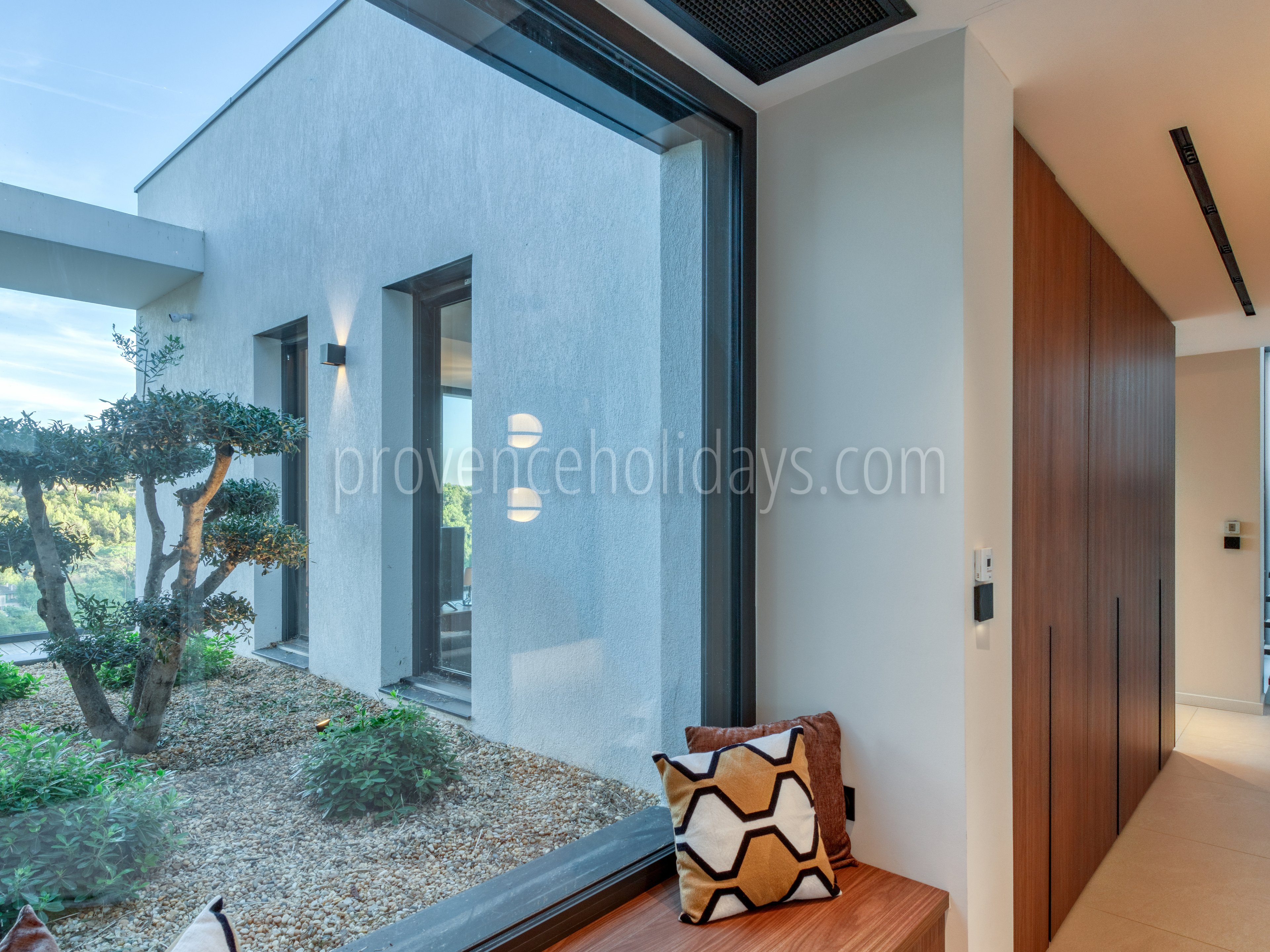 24 - Villa Alta Vista: Villa: Interior