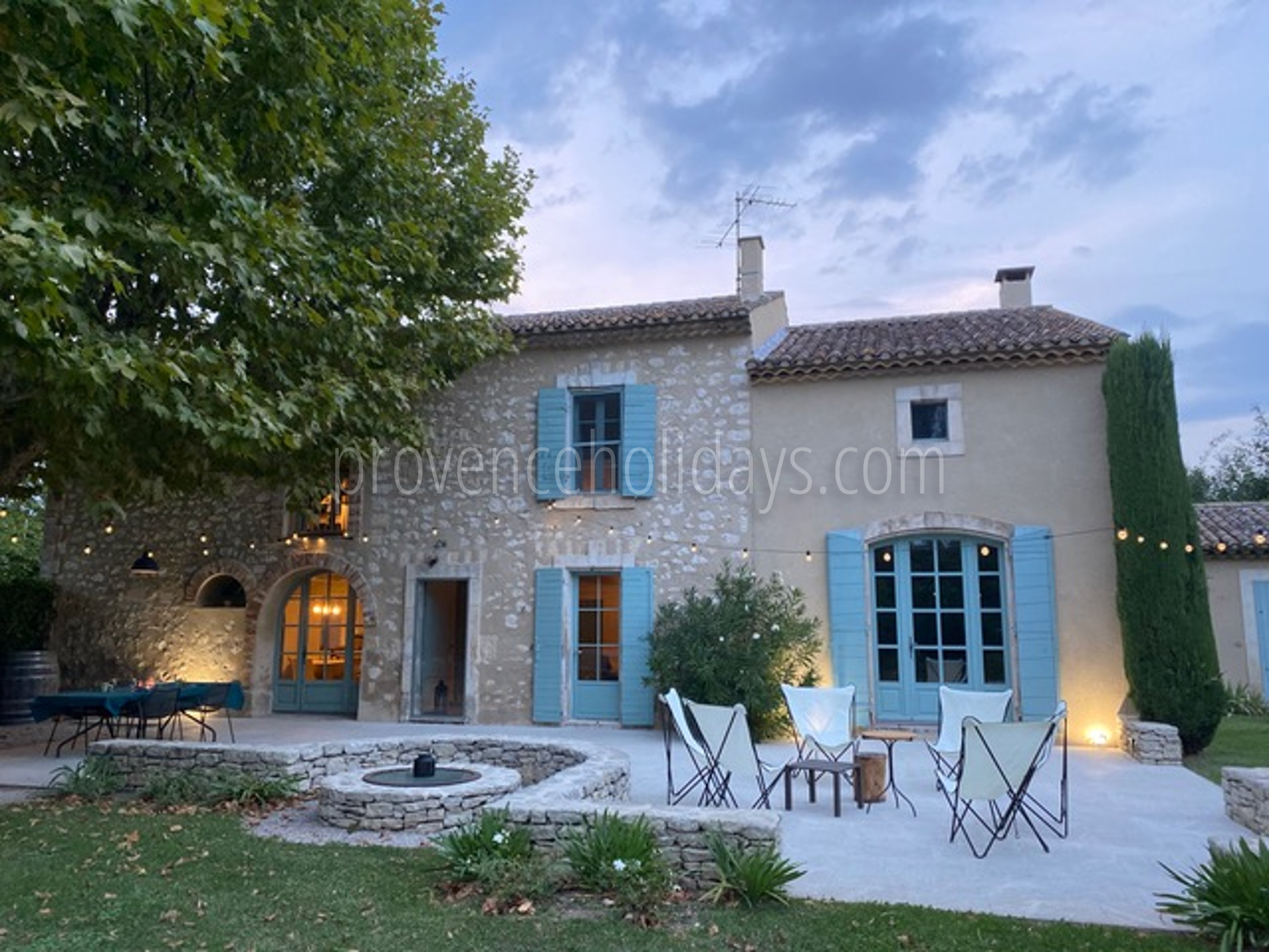 11 - le Refuge Provençal: Villa: Exterior