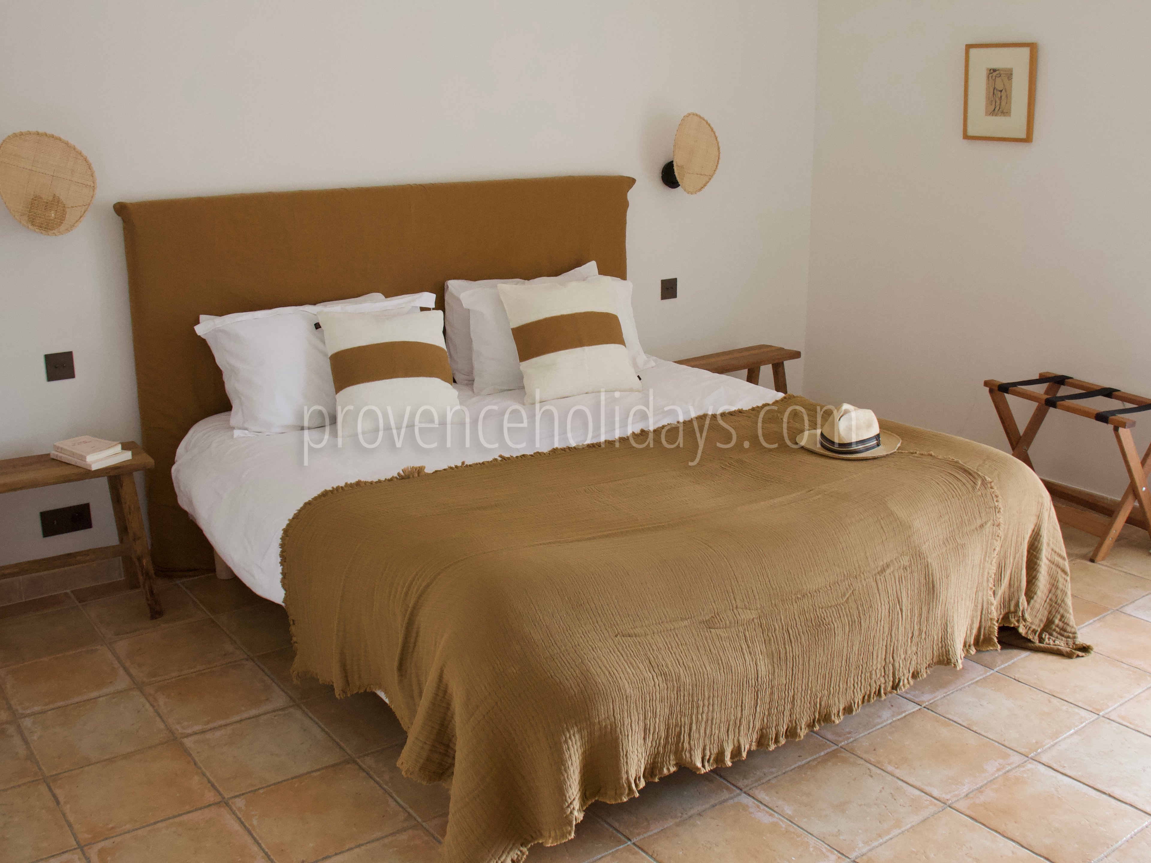50 - Mas des Collines du Luberon: Villa: Bedroom