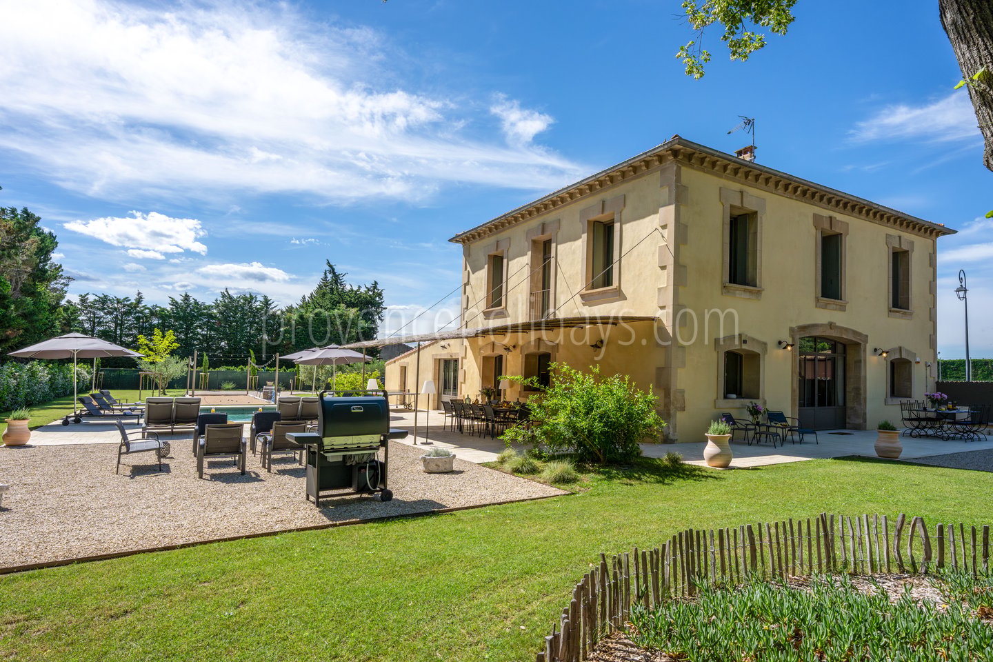 86 - Bastide Leontin: Villa: Exterior