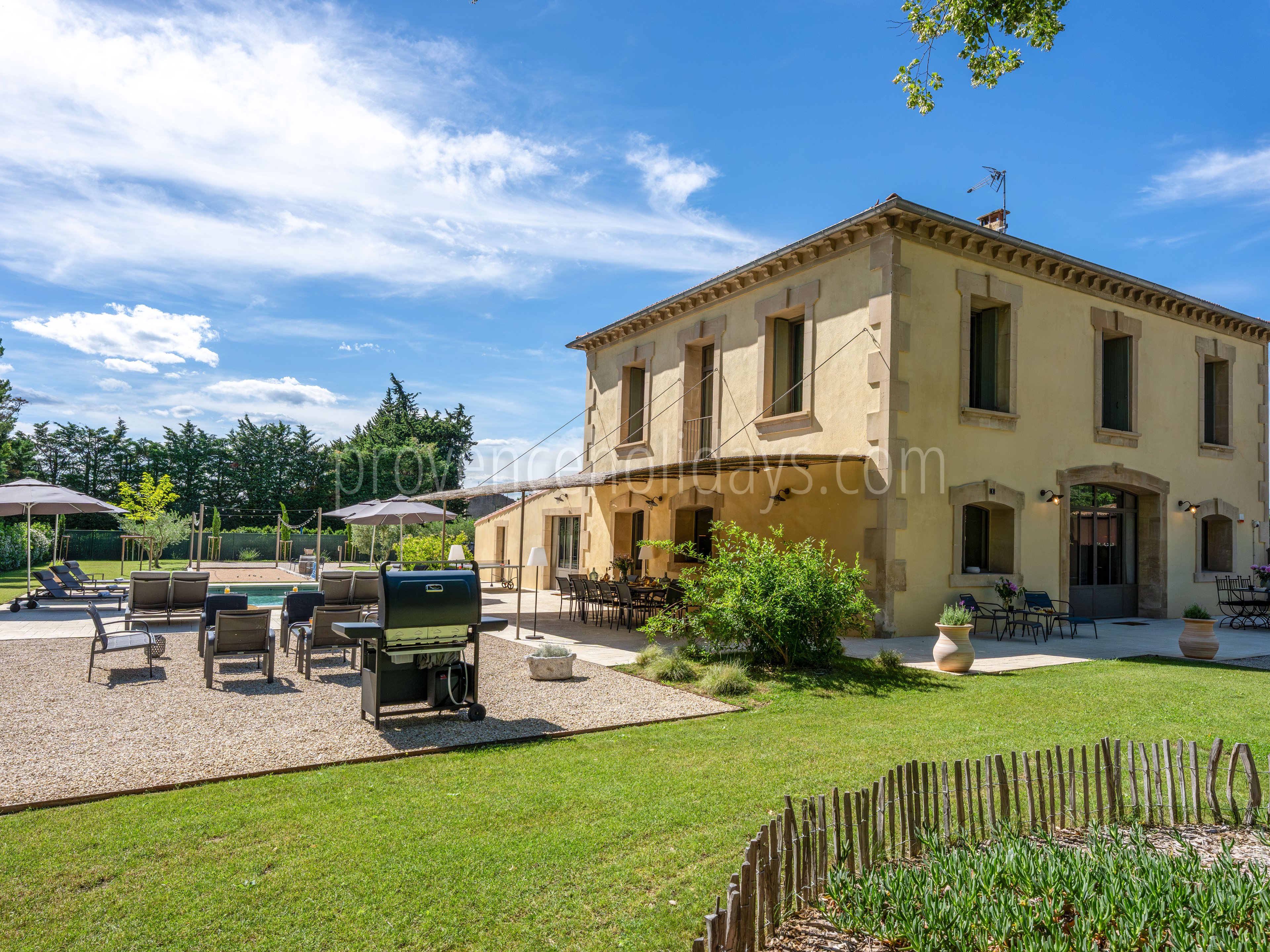 86 - Bastide Leontin: Villa: Exterior