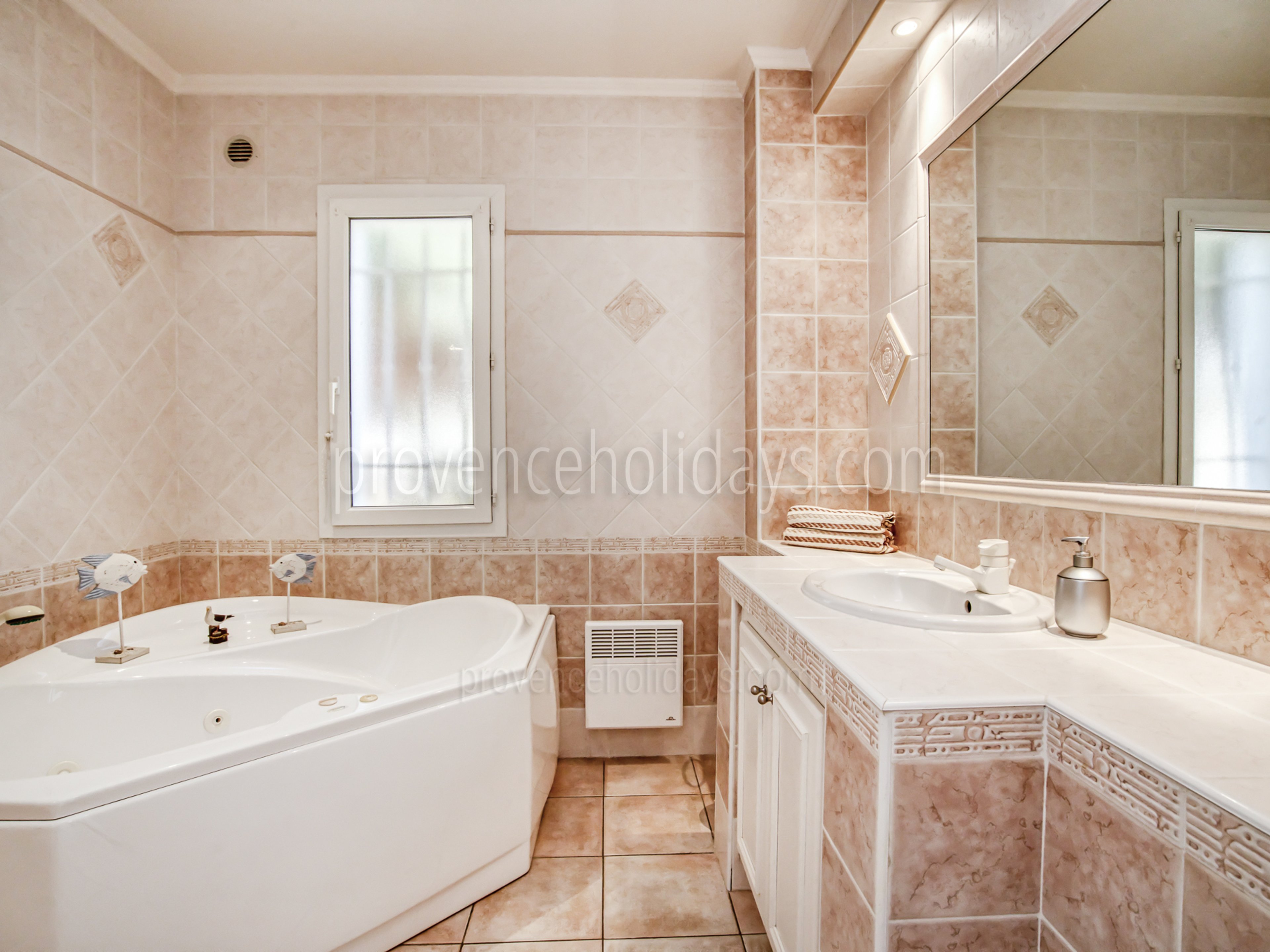 13 - Villa Alba: Villa: Bathroom