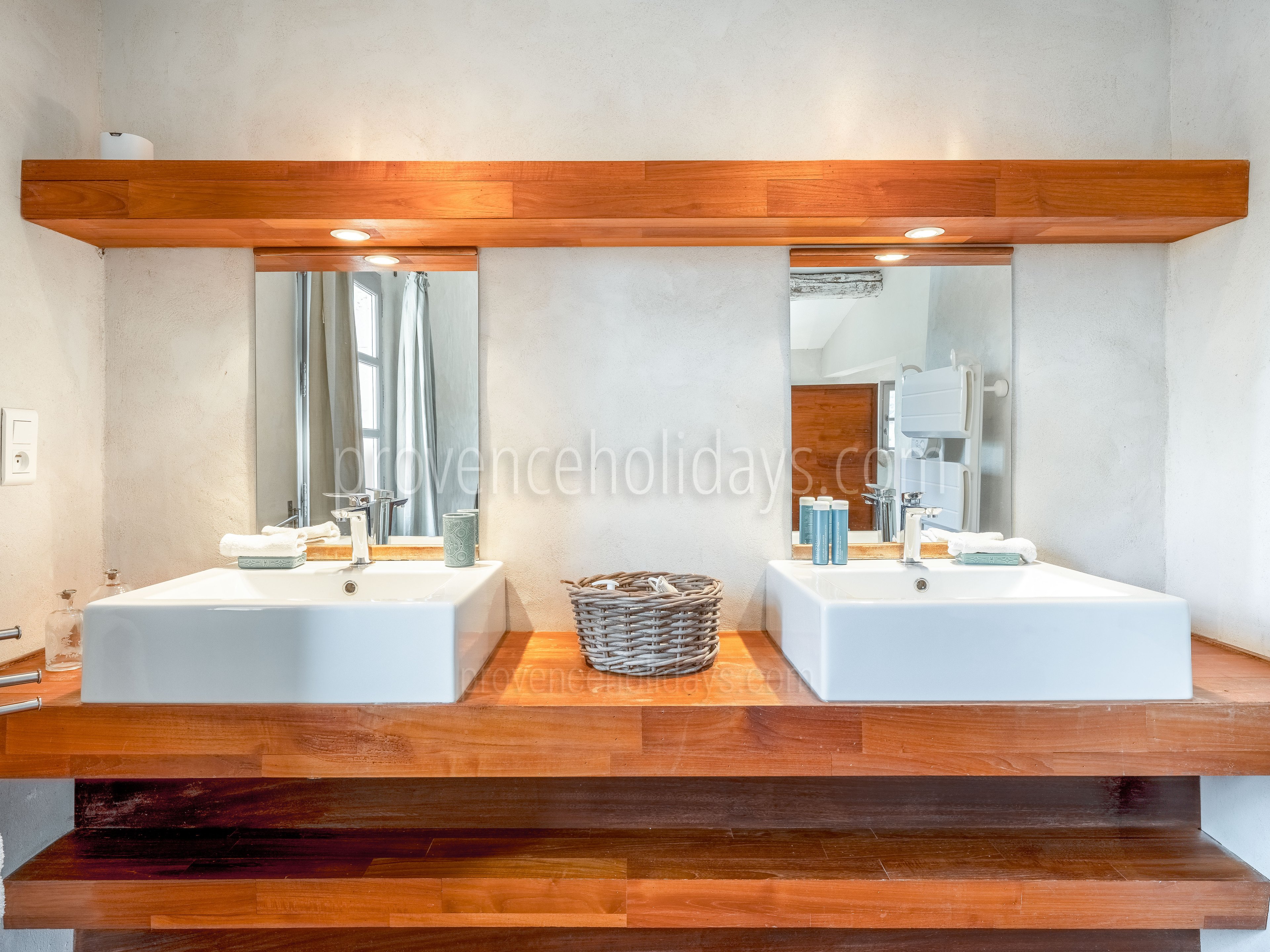 47 - Maison Paradou: Villa: Bathroom