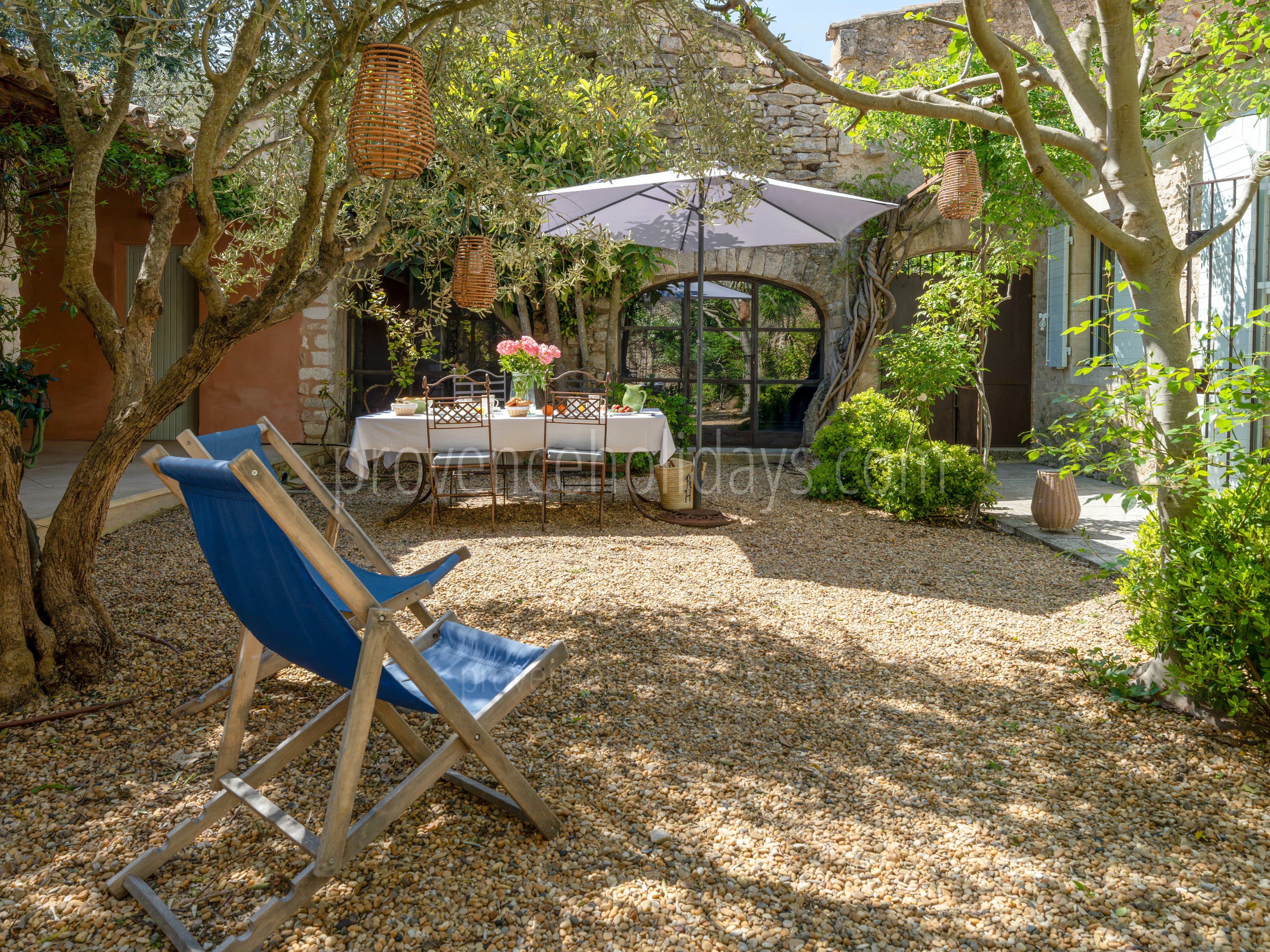 9 - Mas Lou Miradou: Villa: Exterior