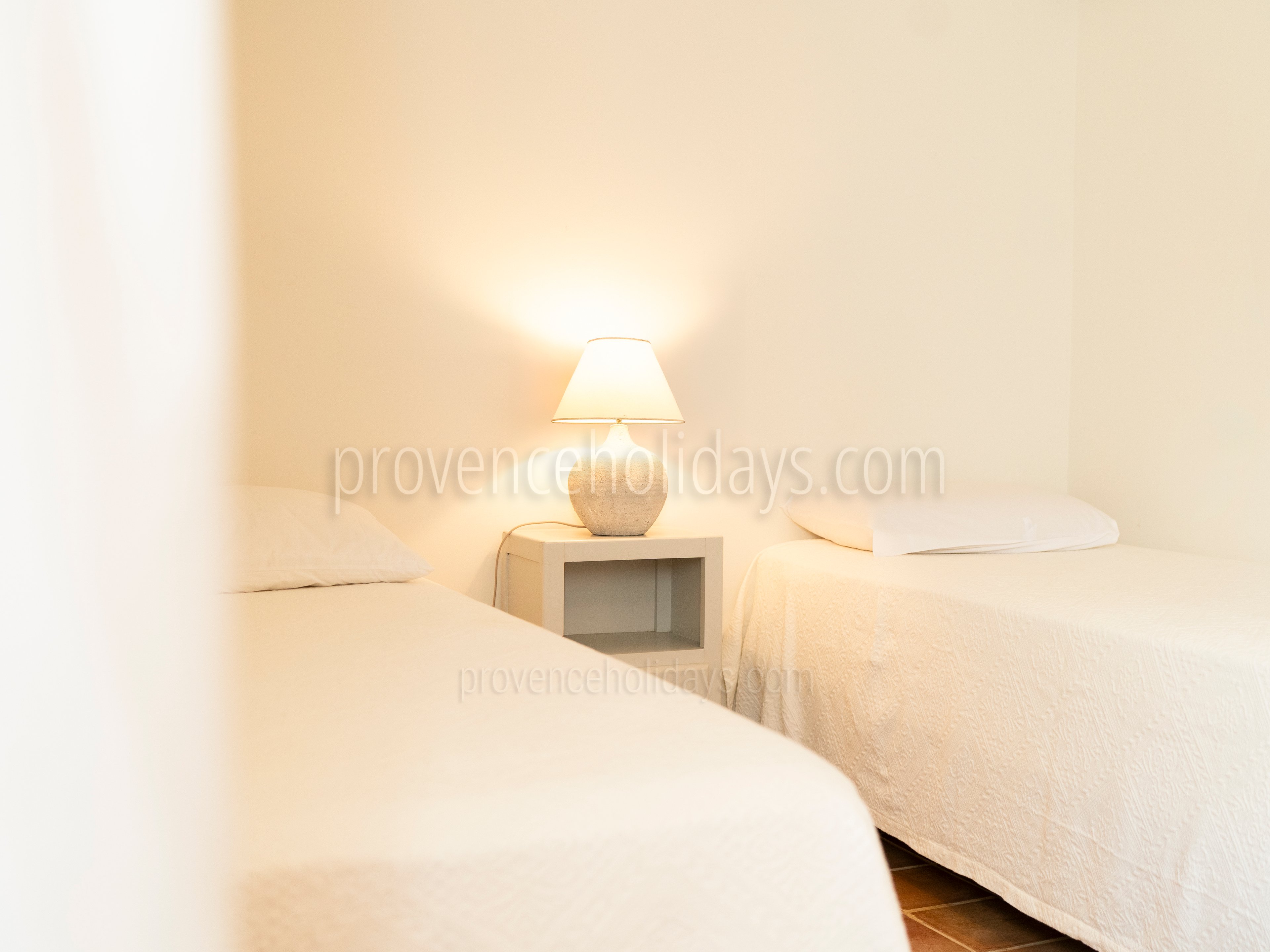 23 - Villa Secrète : Villa: Bedroom