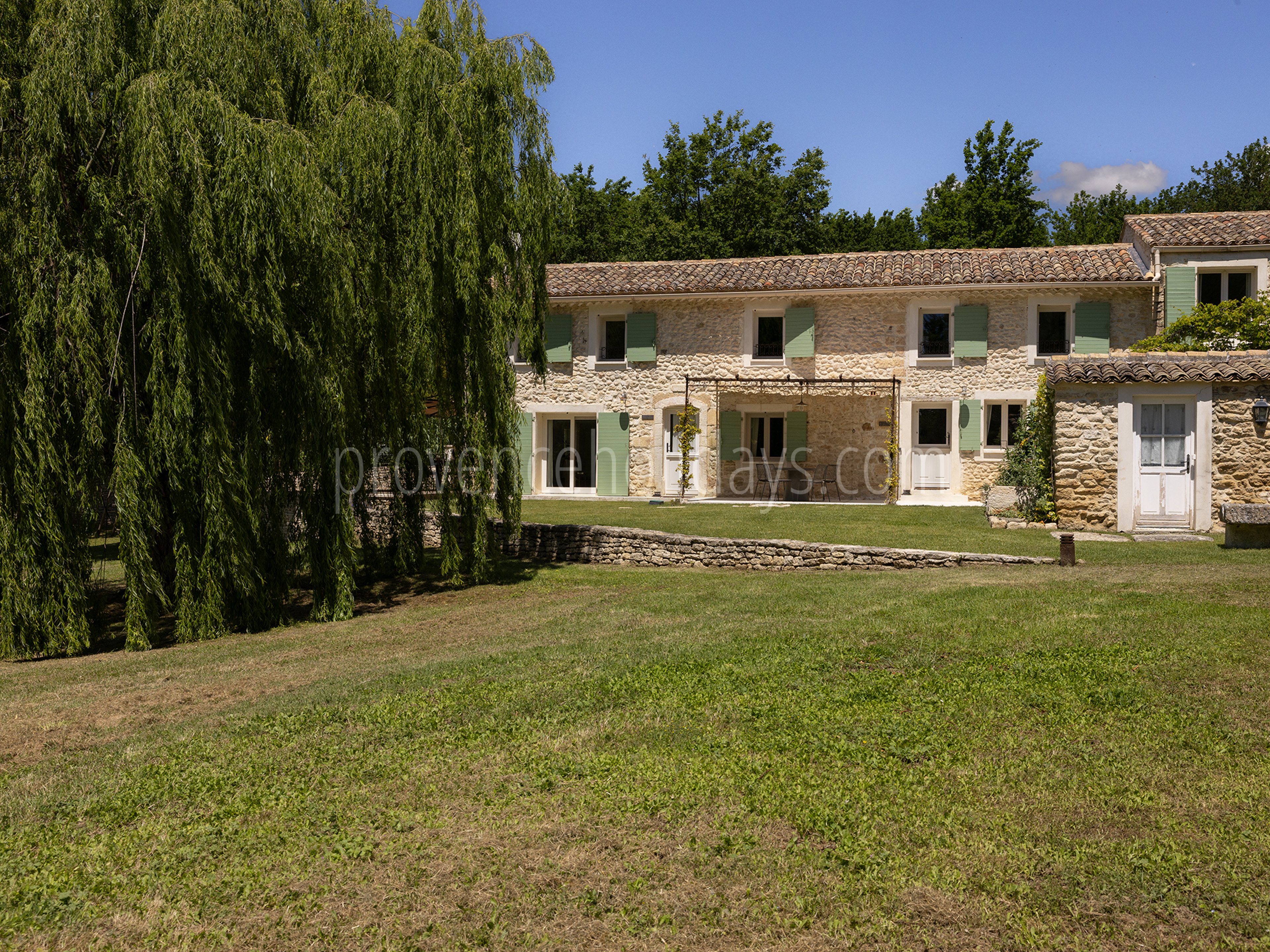 90 - Mas du Carlet: Villa: Exterior