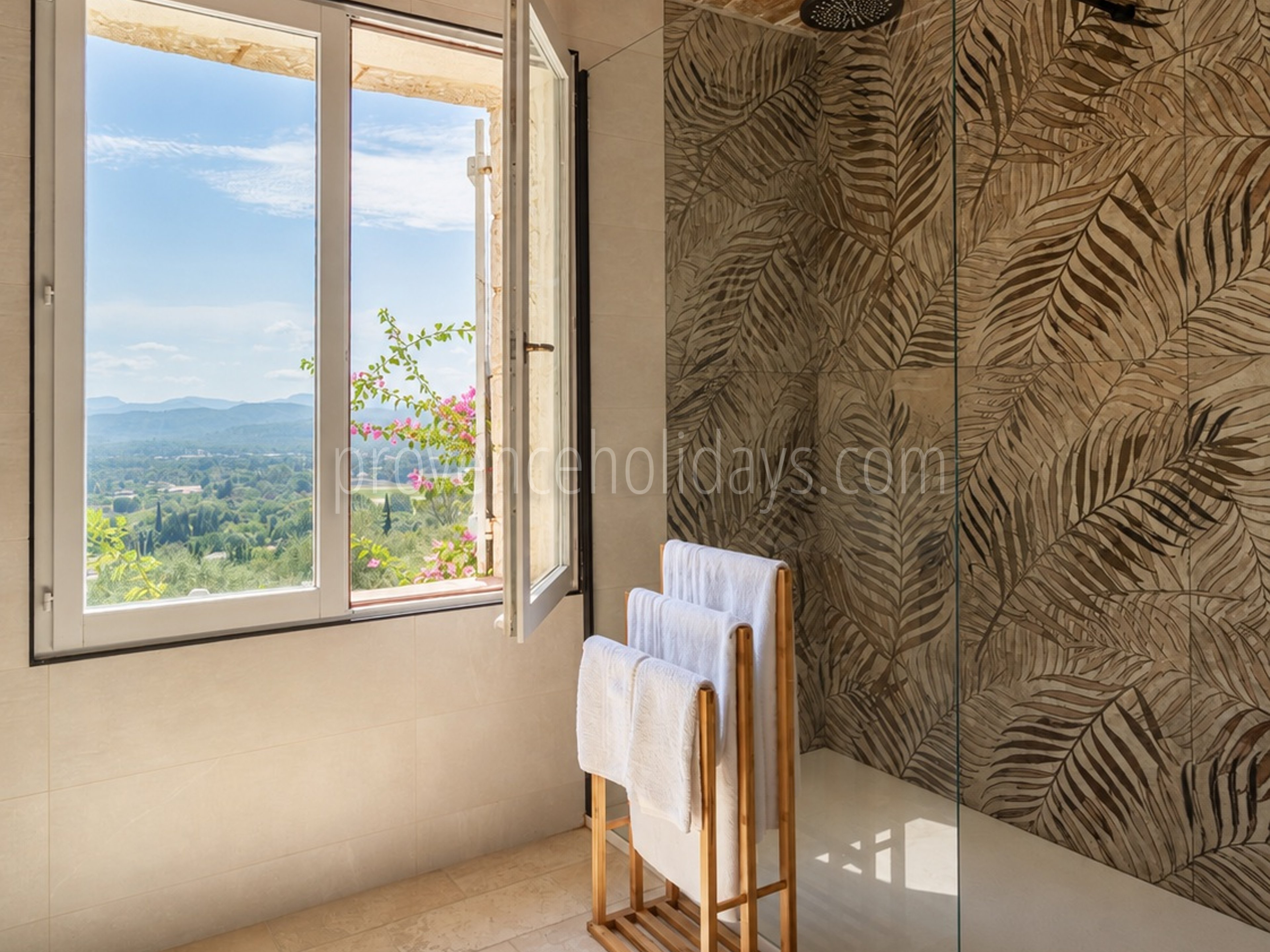 16 - Villa Caleous: Villa: Bathroom