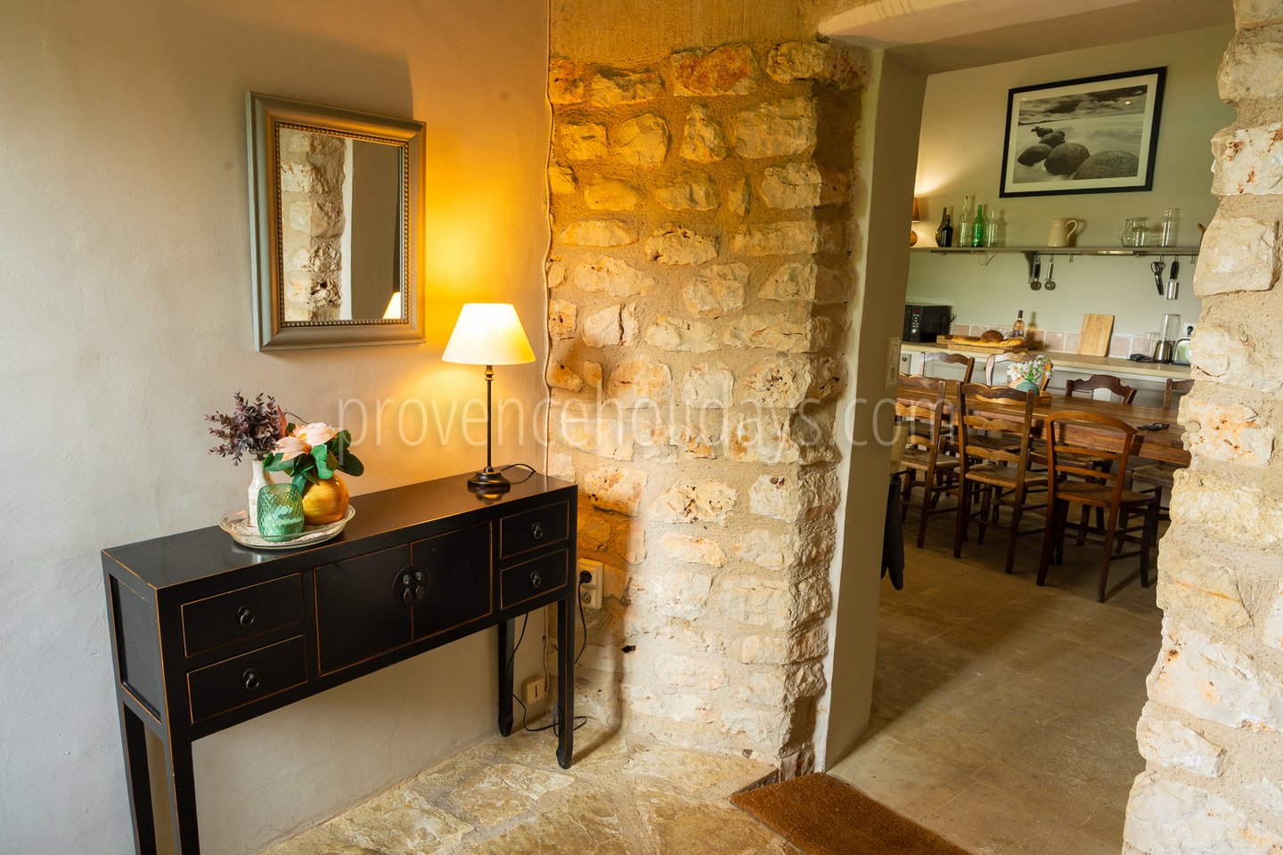 16 - Le Mas de Joucas: Villa: Interior