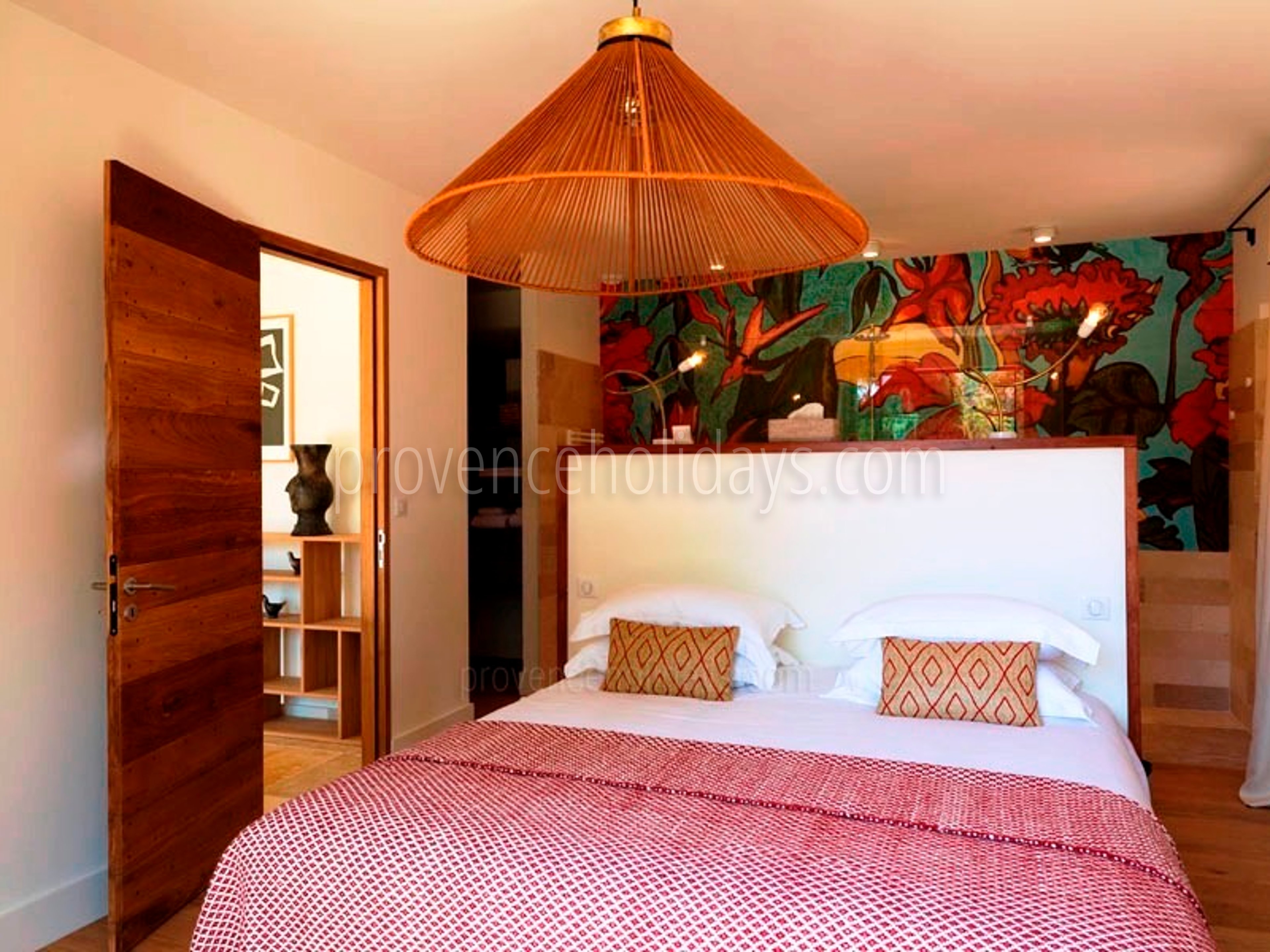 3 - Chez Sako: Villa: Bedroom